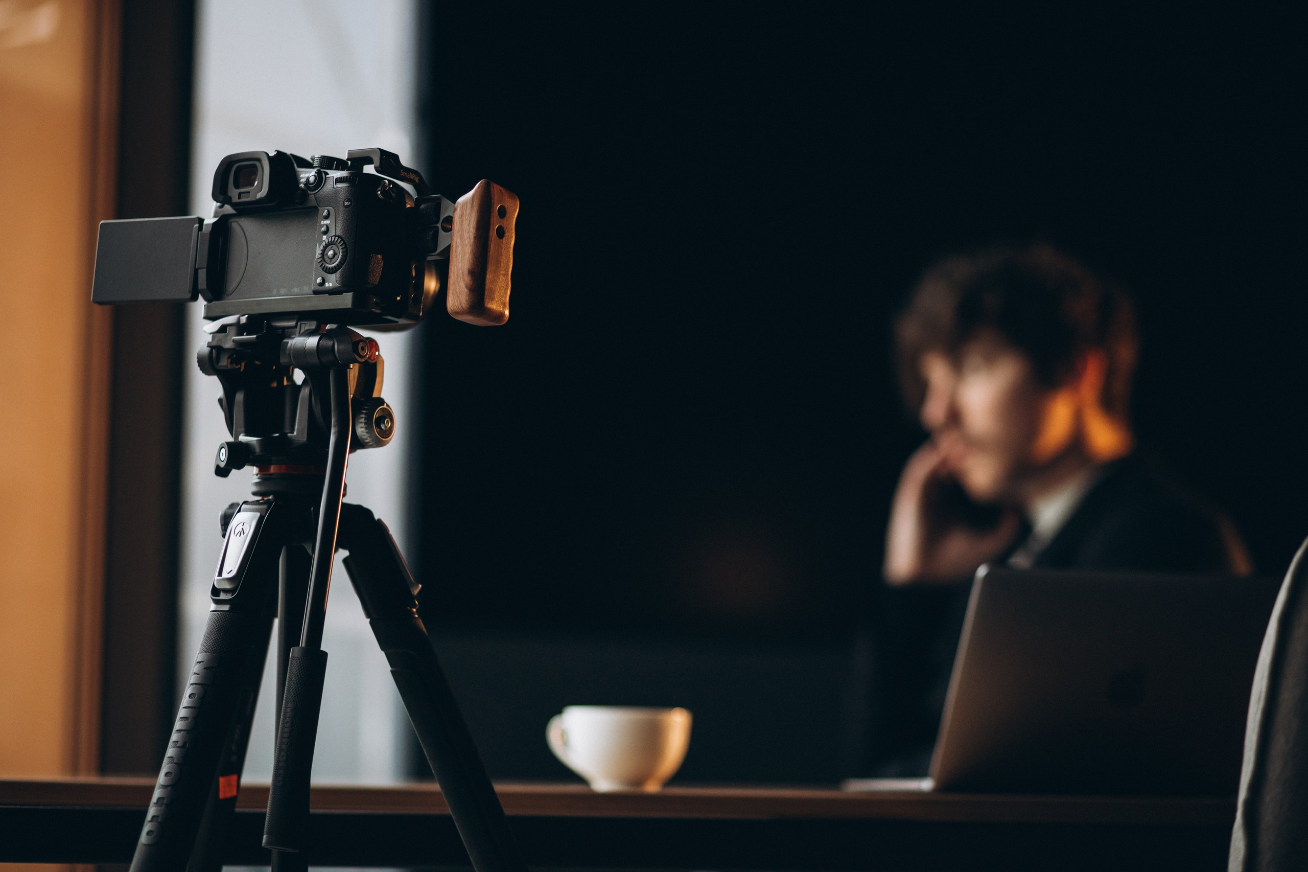 Ready for Your Close-up: A Casual Guide to Headshots Prep! 📸✨. Professional portrait photographer in Los Angeles | Axenia Haritonova