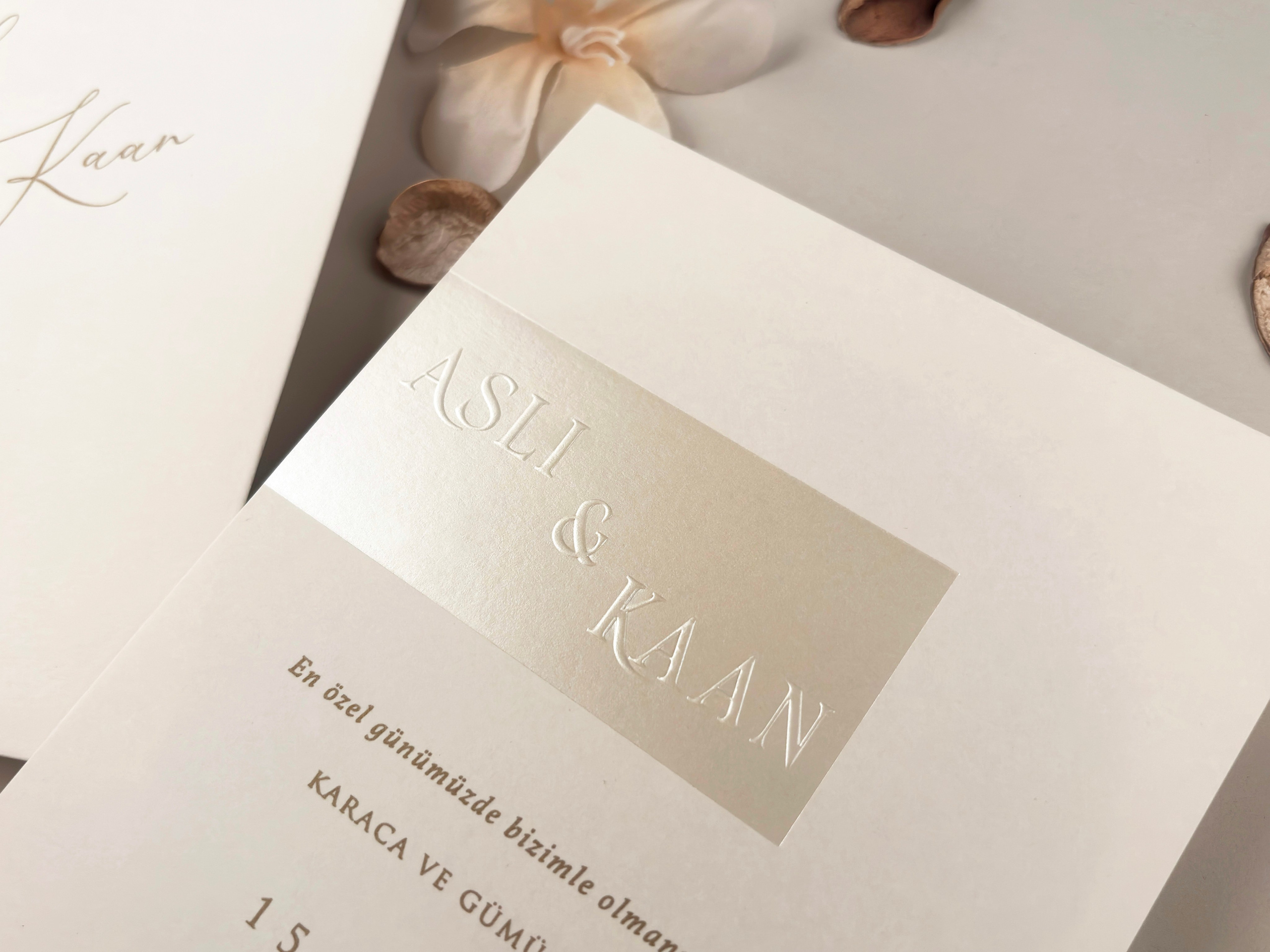 Invitații Elegante și Refined: Catalogul Ellite | Nunta, Petreceri, Evenimente Corporate.- invitații nuntă  - modele invitații nuntă  - invitații nuntă 2025  - invitații de nuntă elegante  - invitații de nuntă personalizate  - invitații nuntă online  - invitații nuntă handmade  - catalog invitații nuntă  - invitații originale nuntă  - invitații de nuntă moderne  - invitații nuntă vintage  - invitații nuntă rustice  - invitații nuntă clasice  - design invitații nuntă  - invitații de nuntă cu tematică.- invitații nuntă florale  - invitații nuntă boho  - invitații nuntă aurii  - invitații nuntă minimaliste  - invitații nuntă cu sigiliu  - invitații nuntă cu acuarelă  - invitații nuntă cu fotografie  - invitații nuntă cu inițiale  - invitații nuntă elegante alb-negru  - invitații nuntă cu hârtie texturată  - invitații nuntă cu decupaj laser  - invitații nuntă cu flori uscate. - print invitații nuntă  - invitații nuntă personalizate cu numele mirilor  - invitații nuntă cu plic inclus  - invitații nuntă cu cartolină dublă  - invitații nuntă calitate premium  - invitații nuntă ieftine  - invitații nuntă rapide.- invitații nuntă România  - invitații nuntă București / Botoșani . Iași suceava- invitații nuntă cu livrare în țară  - invitații nuntă online România.- „Invitație de nuntă elegantă cu design floral și plic crem”  - „Model de invitație de nuntă vintage cu sigiliu de ceară”  - „Set complet invitații de nuntă personalizate cu inițialele mirilor”  - „Invitație de nuntă modernă cu design minimalist și text negru pe fundal alb”  - „Invitație de nuntă rustică pe hârtie kraft cu șnur de iută”  - „Invitație de nuntă cu decupaj laser și detalii aurii” - „Invitație de nuntă în stil boho cu imprimeu floral colorat”  - „Invitație romantică de nuntă cu flori uscate și panglică din satin”  - „Invitație de nuntă clasică cu monogramă și font caligrafic”  - „Invitație de nuntă în stil glamour cu folie aurie și text embosat”- „Model de invitație de nuntă 2025 cu design elegant și font modern”  - „Cele mai noi invitații de nuntă 2025 – stil floral, sofisticat”