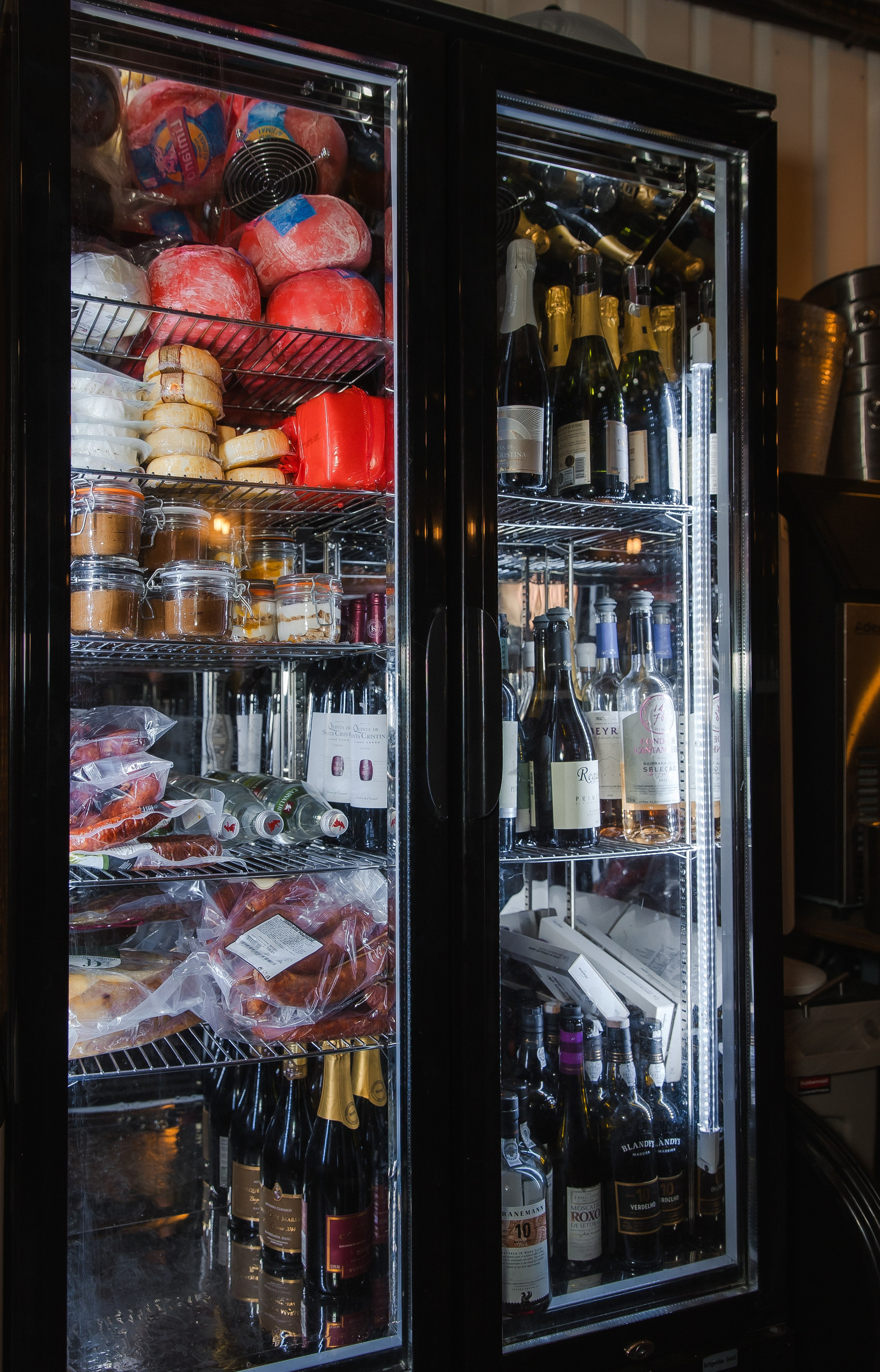 Elegant Wedding Photo Gallery. Timeless Wedding & Event Photography — based London, working across Europe