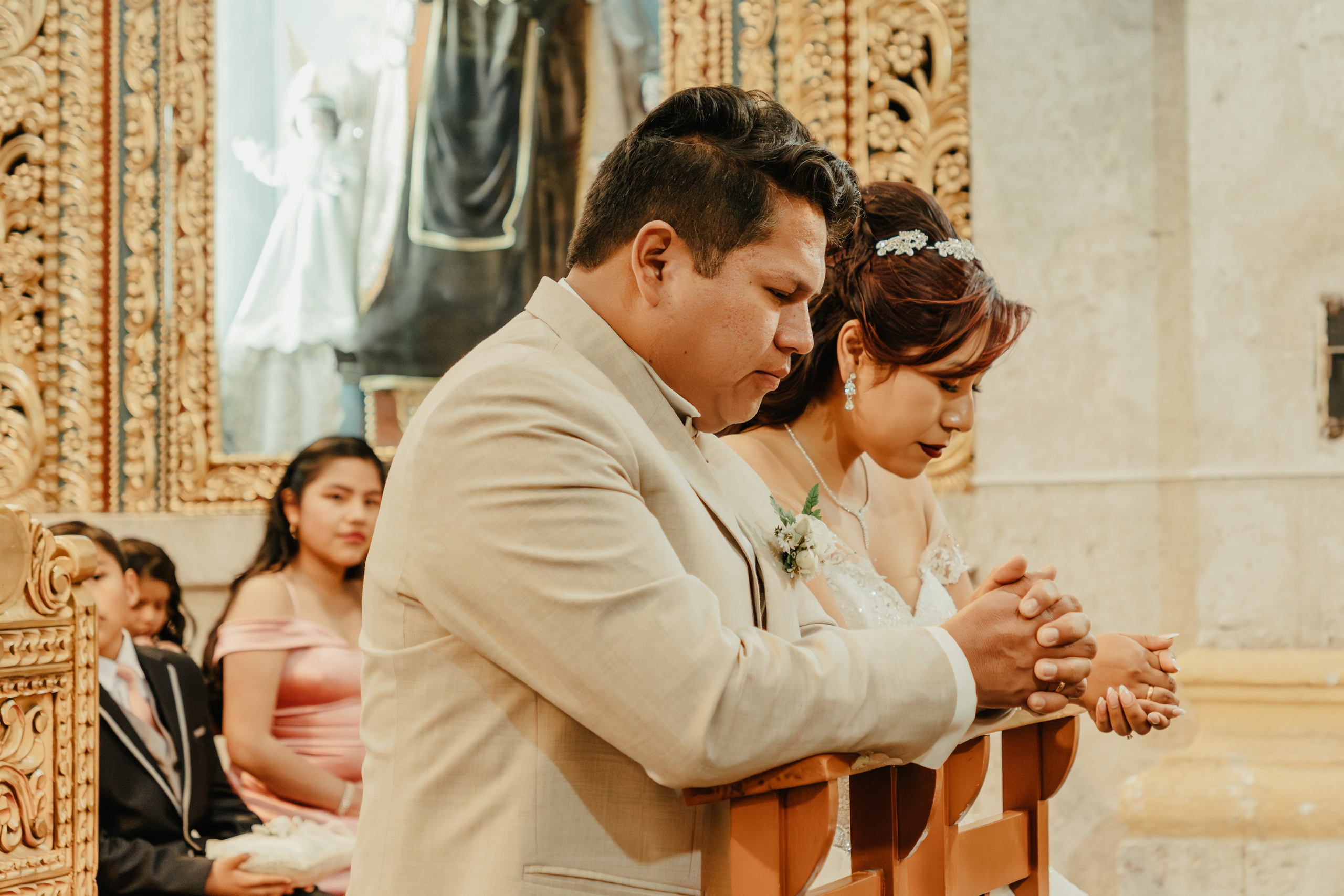 VANESSA + FRANKLIN BODA RELIGIOSA. Studio KVTA | Fotografía y Video de Bodas en Arequipa