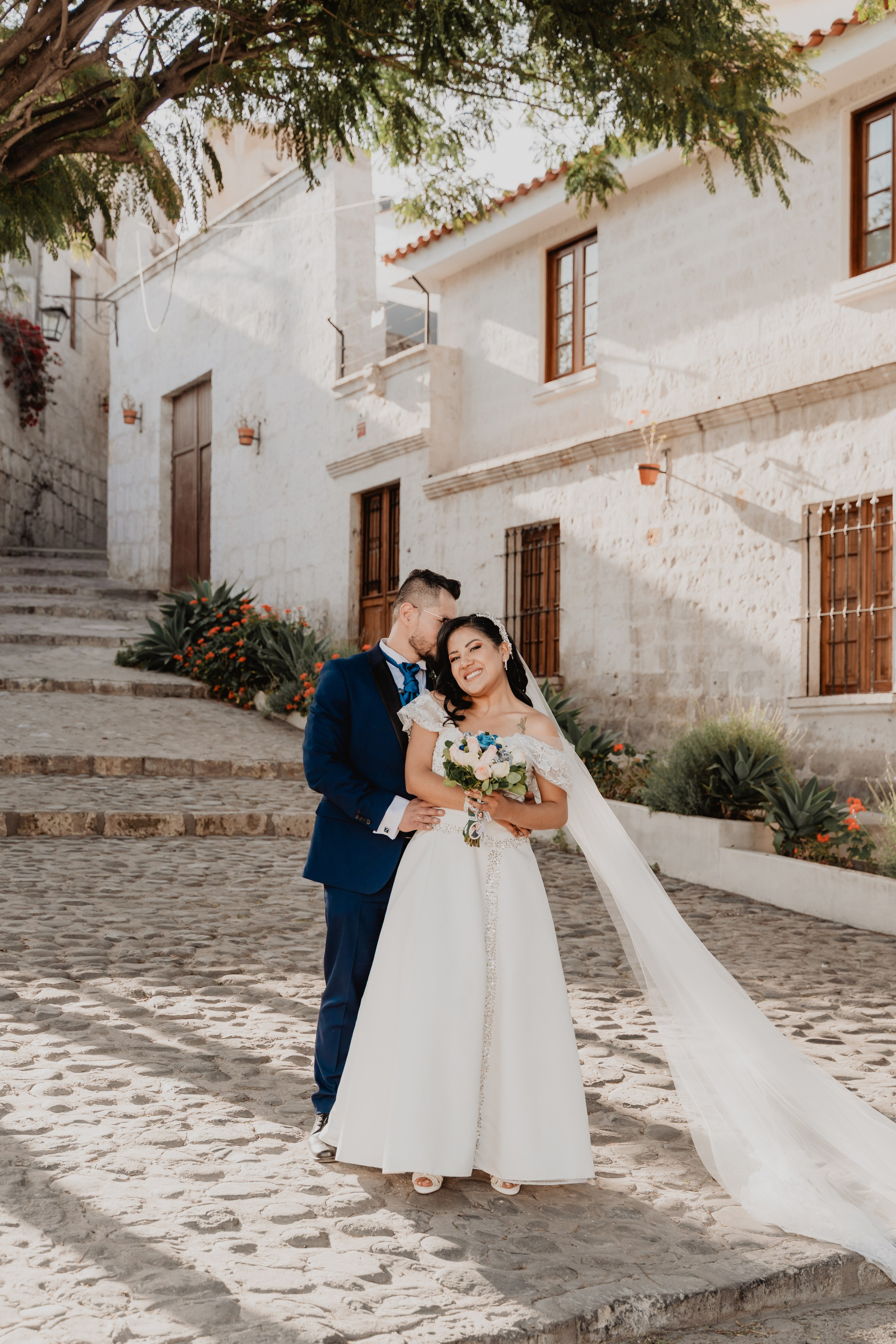 GABRIELA + JORGE | BODA CIVIL RELIGIOSA. Studio KVTA | Fotografía y Video de Bodas en Arequipa