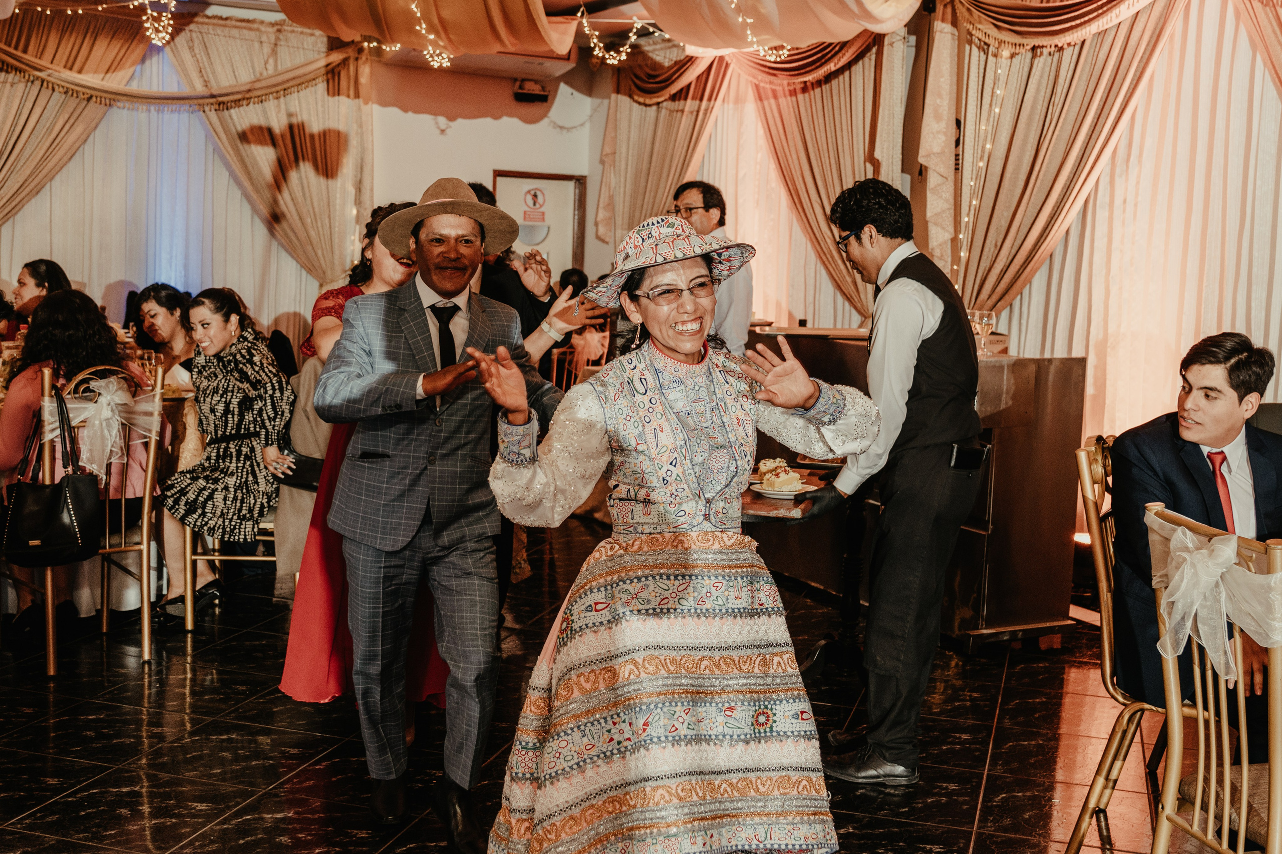 VANESSA + FRANKLIN BODA RELIGIOSA. Studio KVTA | Fotografía y Video de Bodas en Arequipa