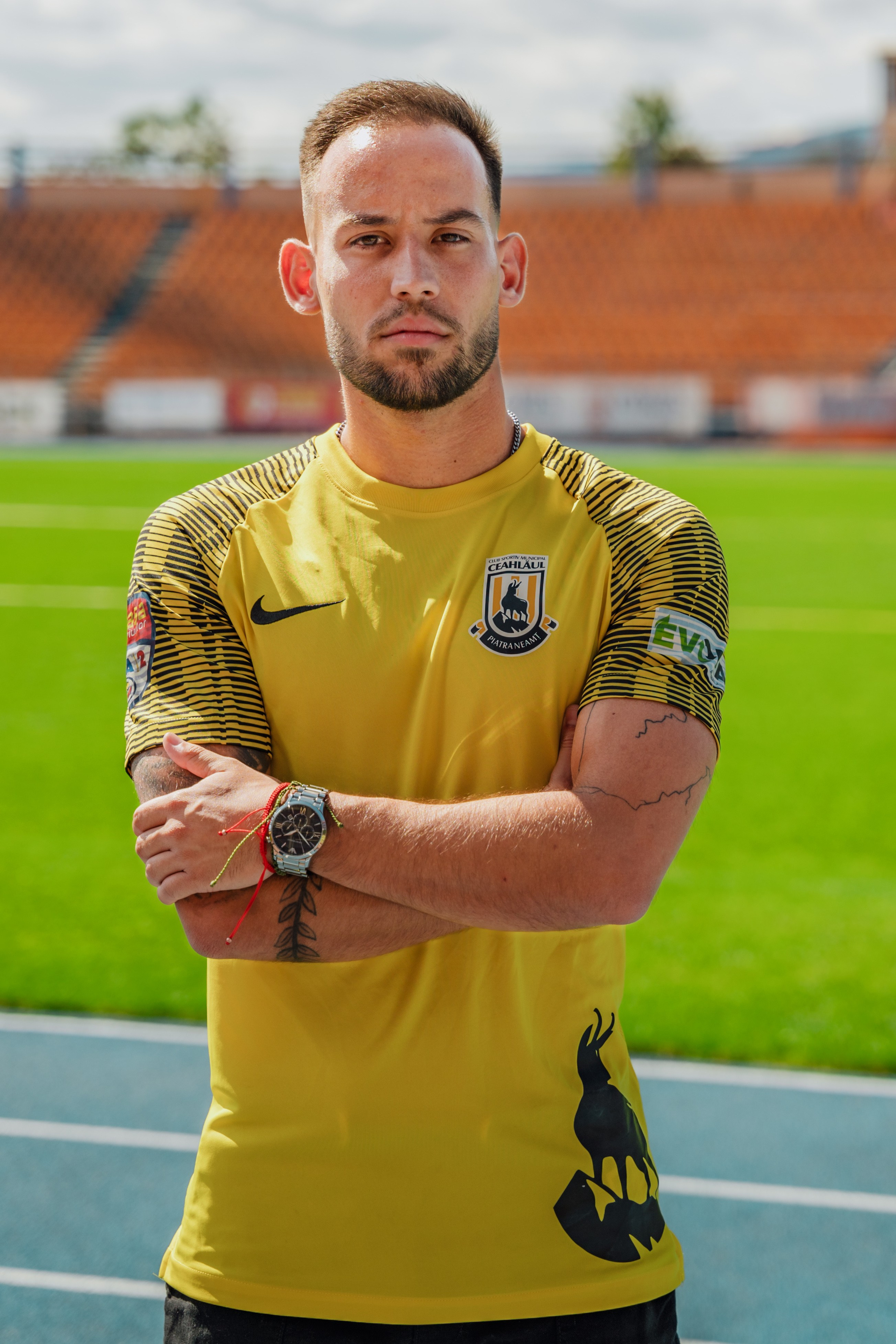 Folha. Dragosbaciuartphotographer