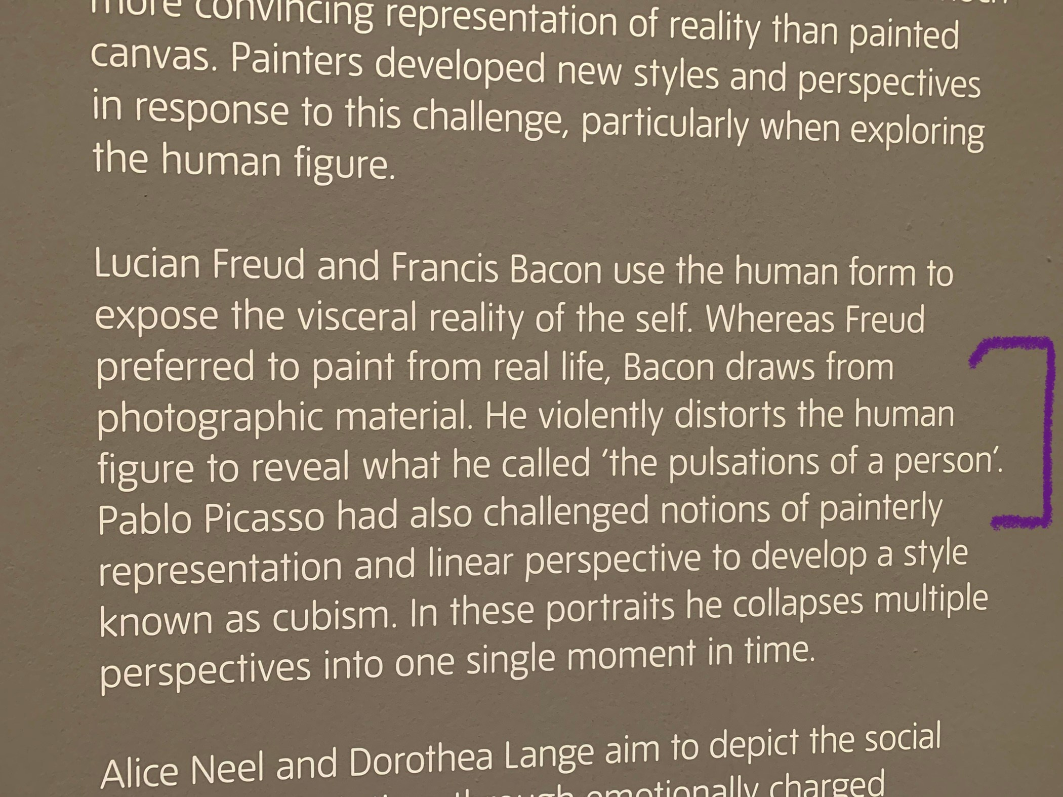 Capturing the moment at Tate Modern. Victoria Dini. Art photography in London / Folkestone, UK
