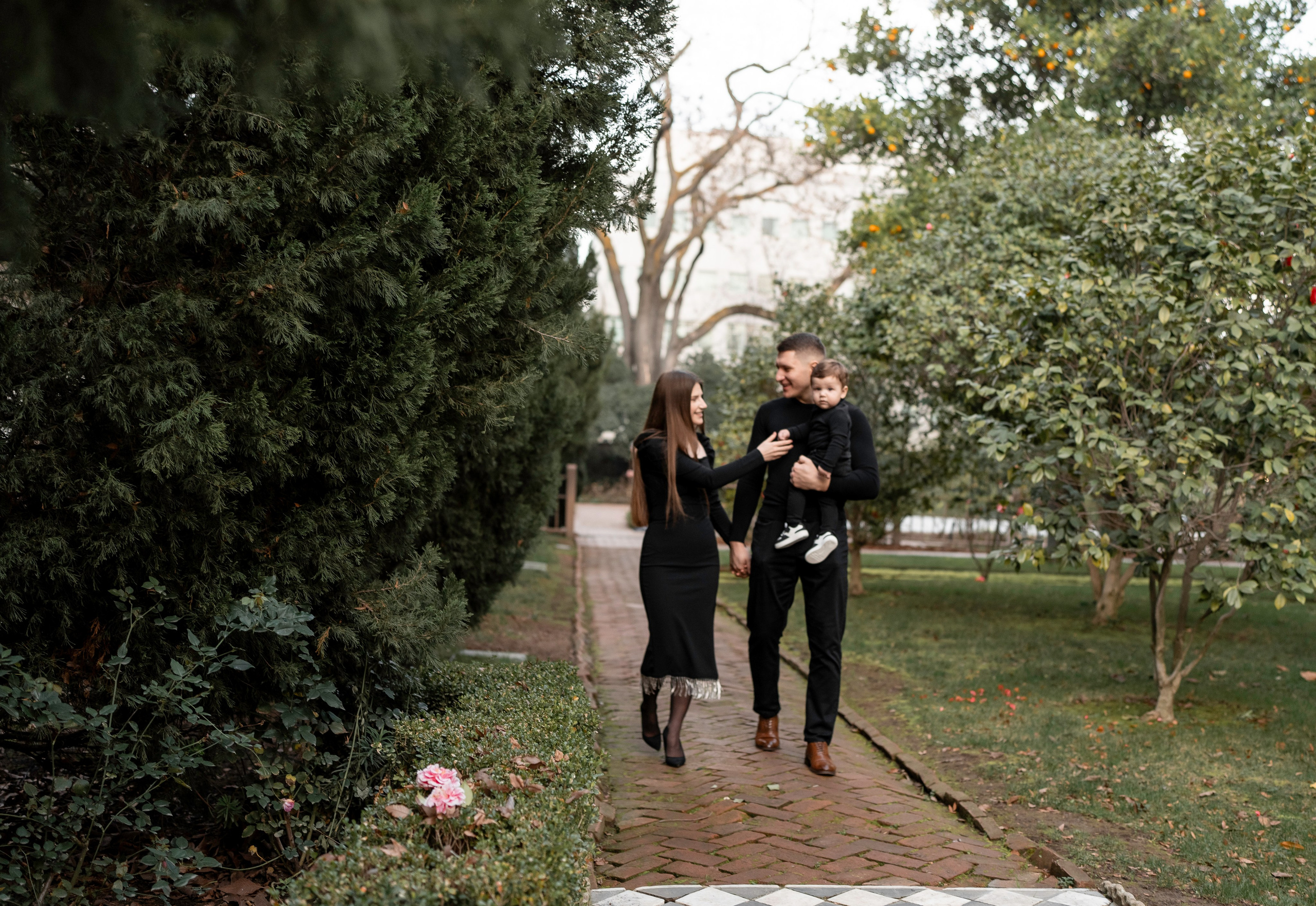 Artem, Nadia & Elisha. Family photographer in Sacramento | Sofia Pavenko