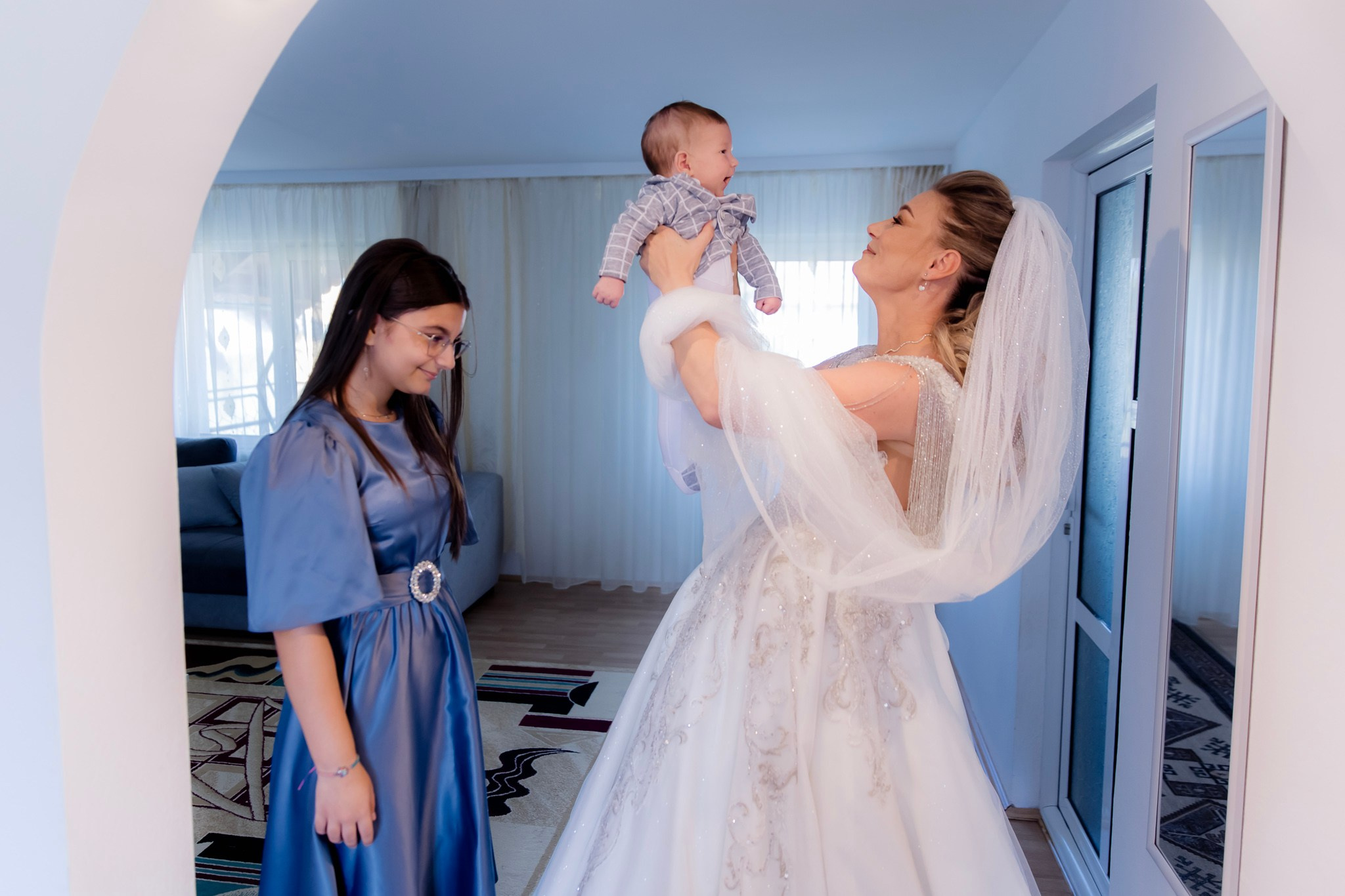 Mihai & Oana. Servicii foto-video profesionale, pentru momente de neuitat