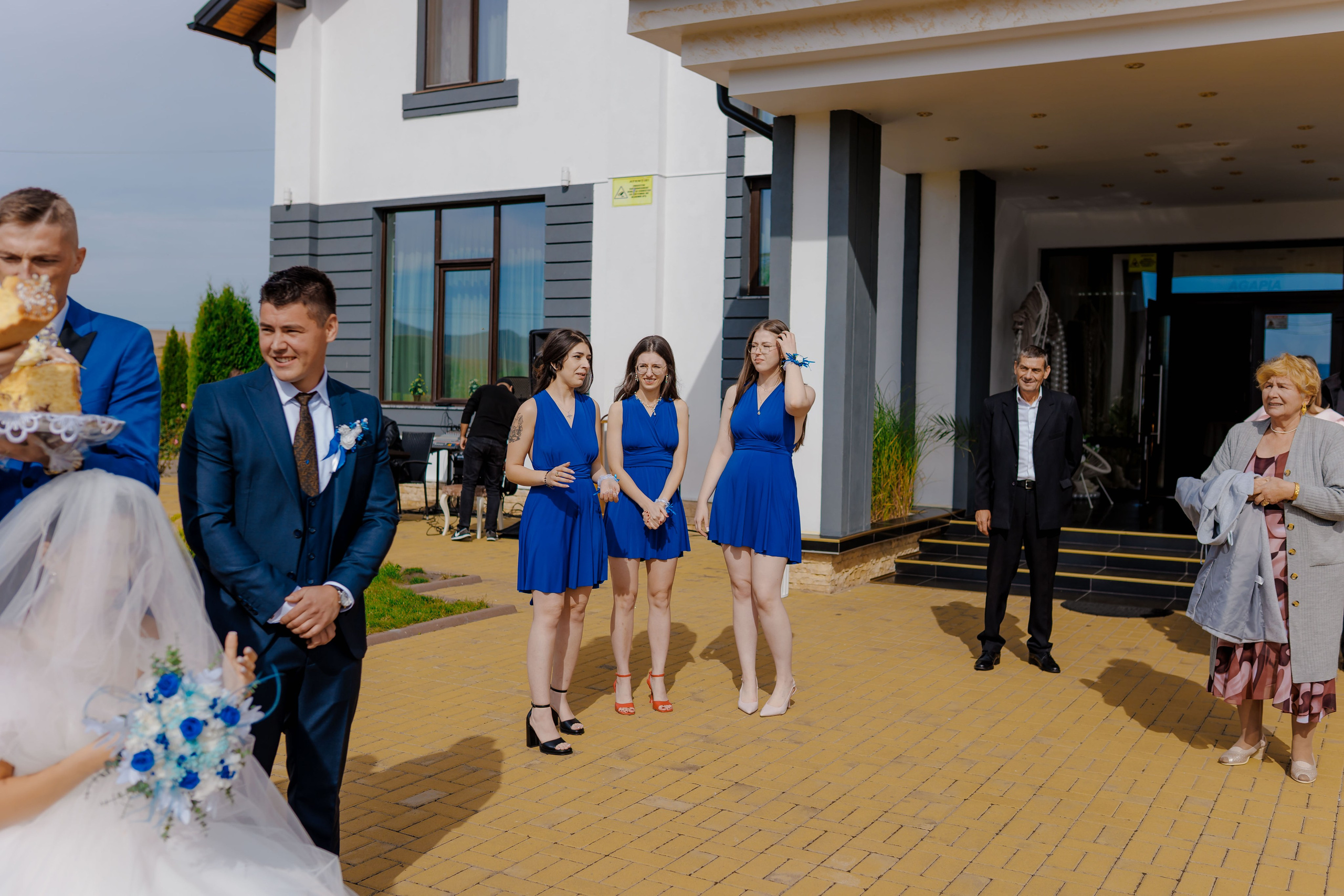 Loredana & Emilian – Ziua Nunții | Videografie - fotografie Botez Suceava, Iași, Botoșani. Servicii foto-video profesionale, pentru momente de neuitat
