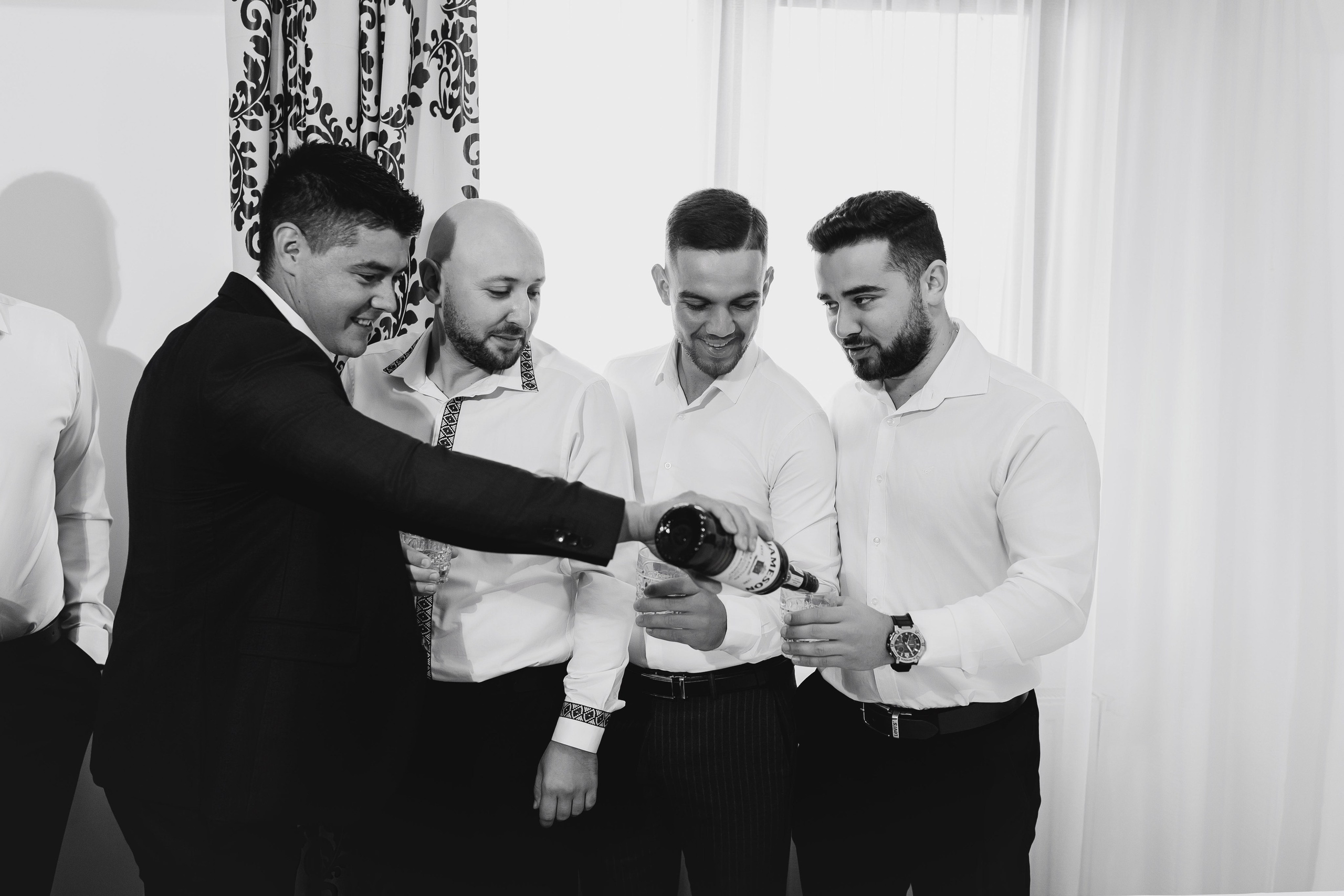 Loredana & Emilian – Ziua Nunții | Videografie - fotografie Botez Suceava, Iași, Botoșani. Servicii foto-video profesionale, pentru momente de neuitat