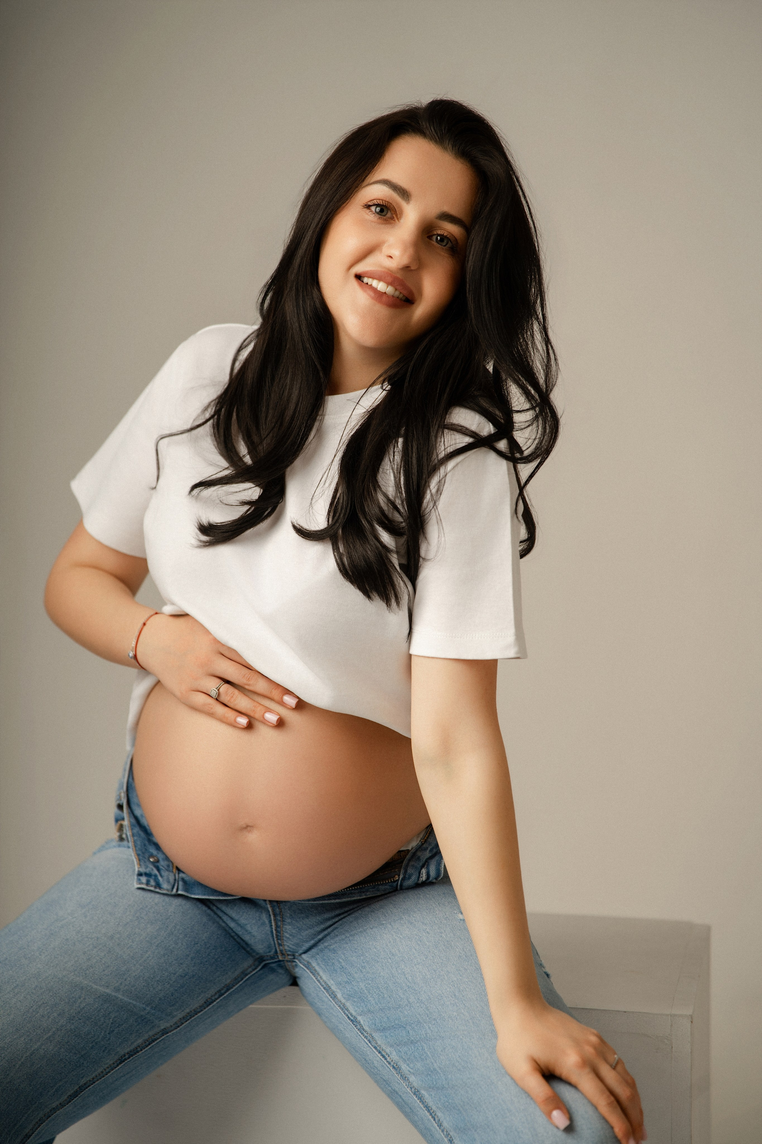 Photographe grossesse Paris, Pregnancy photographer Paris. Photographer in Paris