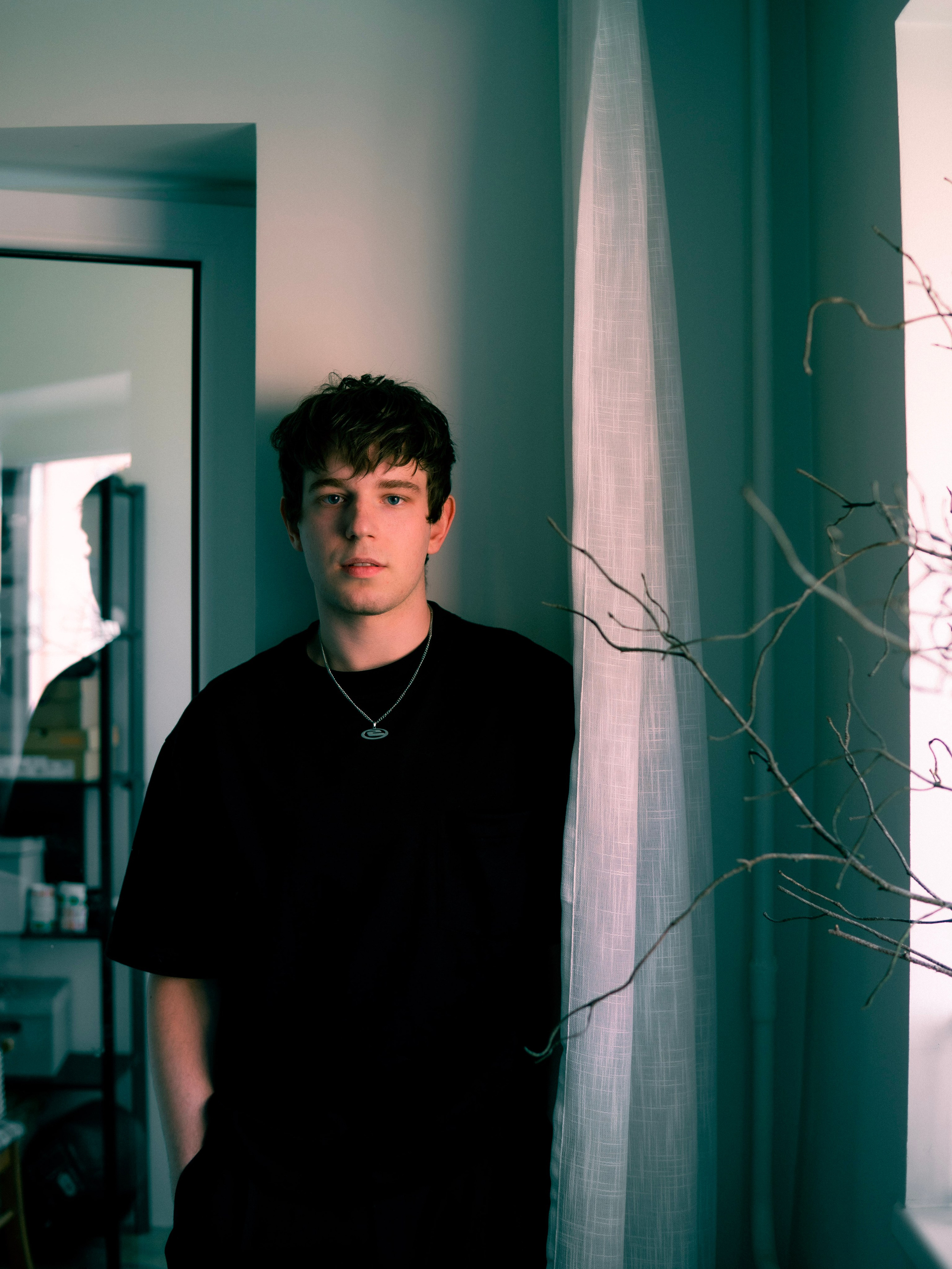 Kaamera ühel või teisel küljel. Meeste ja naiste fotograaf Tallinnas Anna Sipari