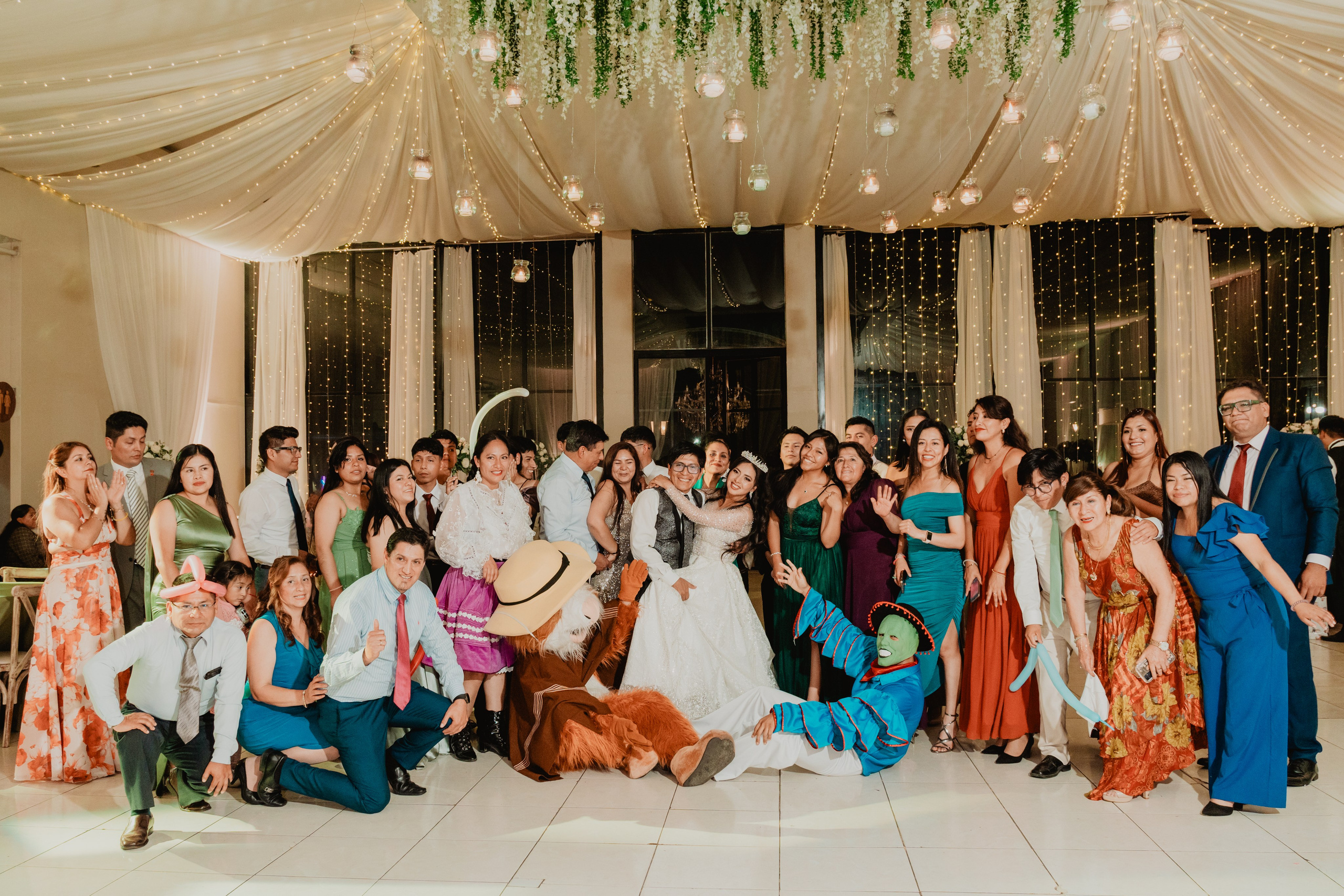 FERNANDO + MARIBEL | BODA RELIGIOSA. Studio KVTA | Fotografía y Video de Bodas en Arequipa