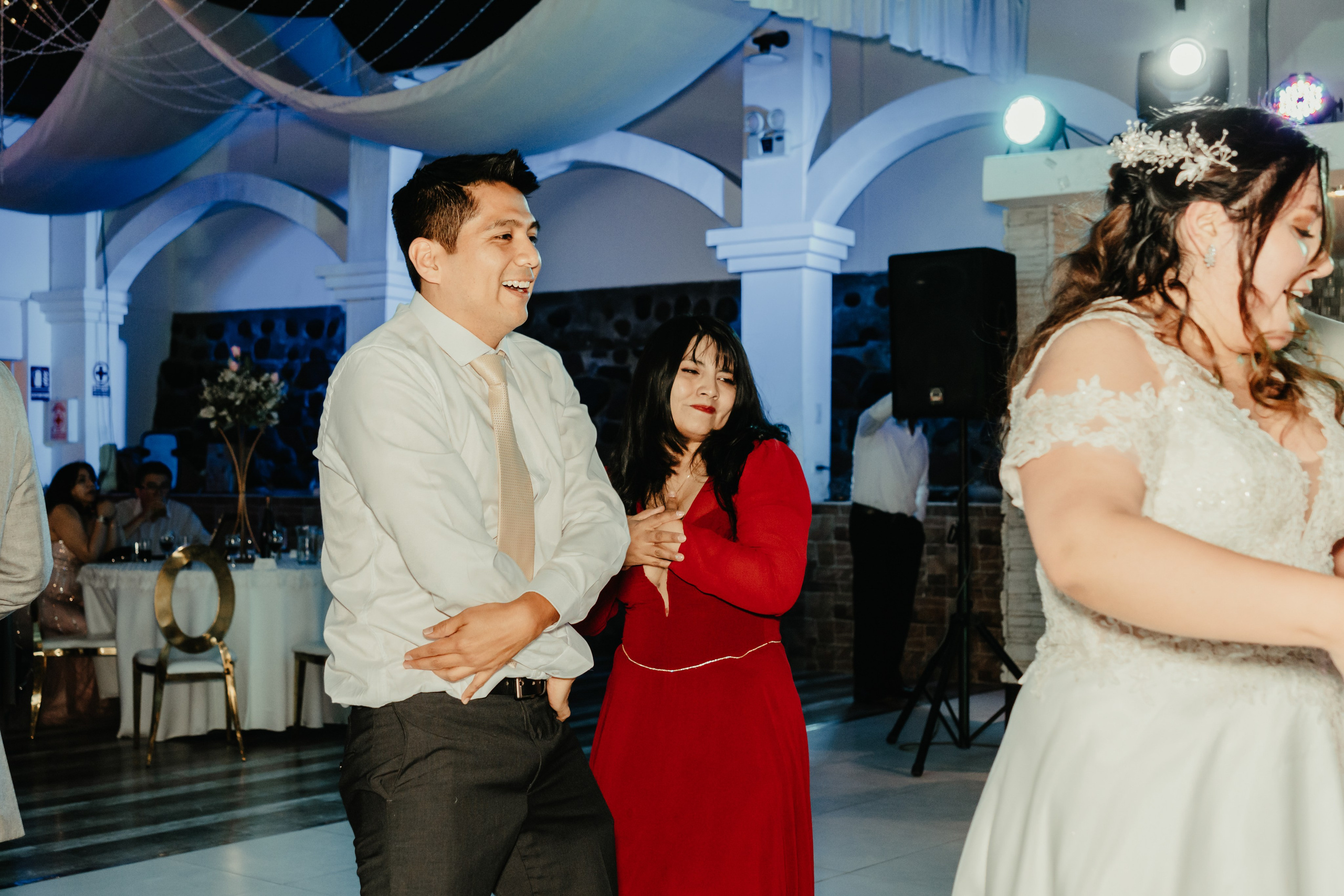VANIA + LUIS BODA CIVIL. Studio KVTA | Fotografía y Video de Bodas en Arequipa
