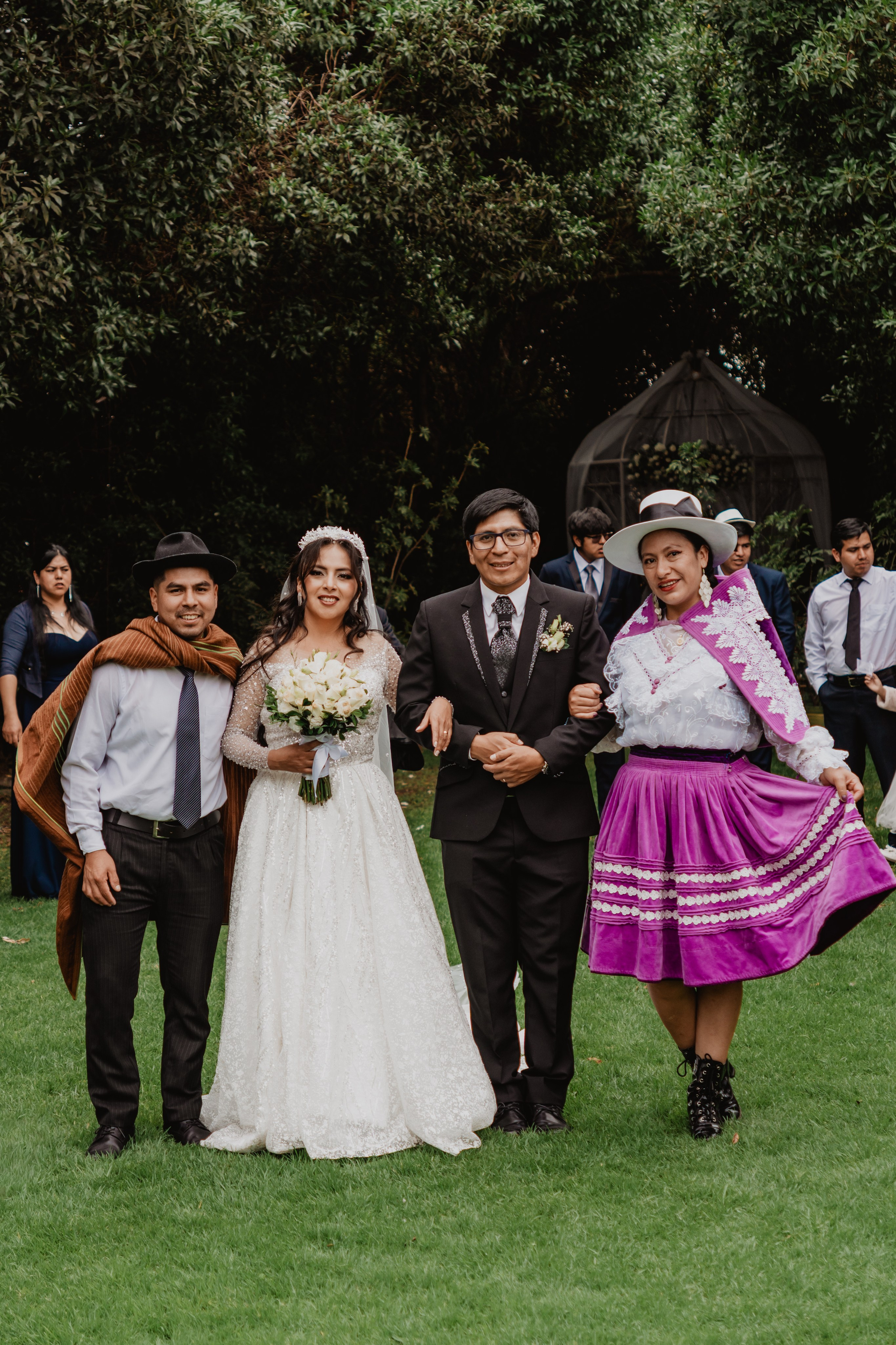 FERNANDO + MARIBEL | BODA RELIGIOSA. Studio KVTA | Fotografía y Video de Bodas en Arequipa
