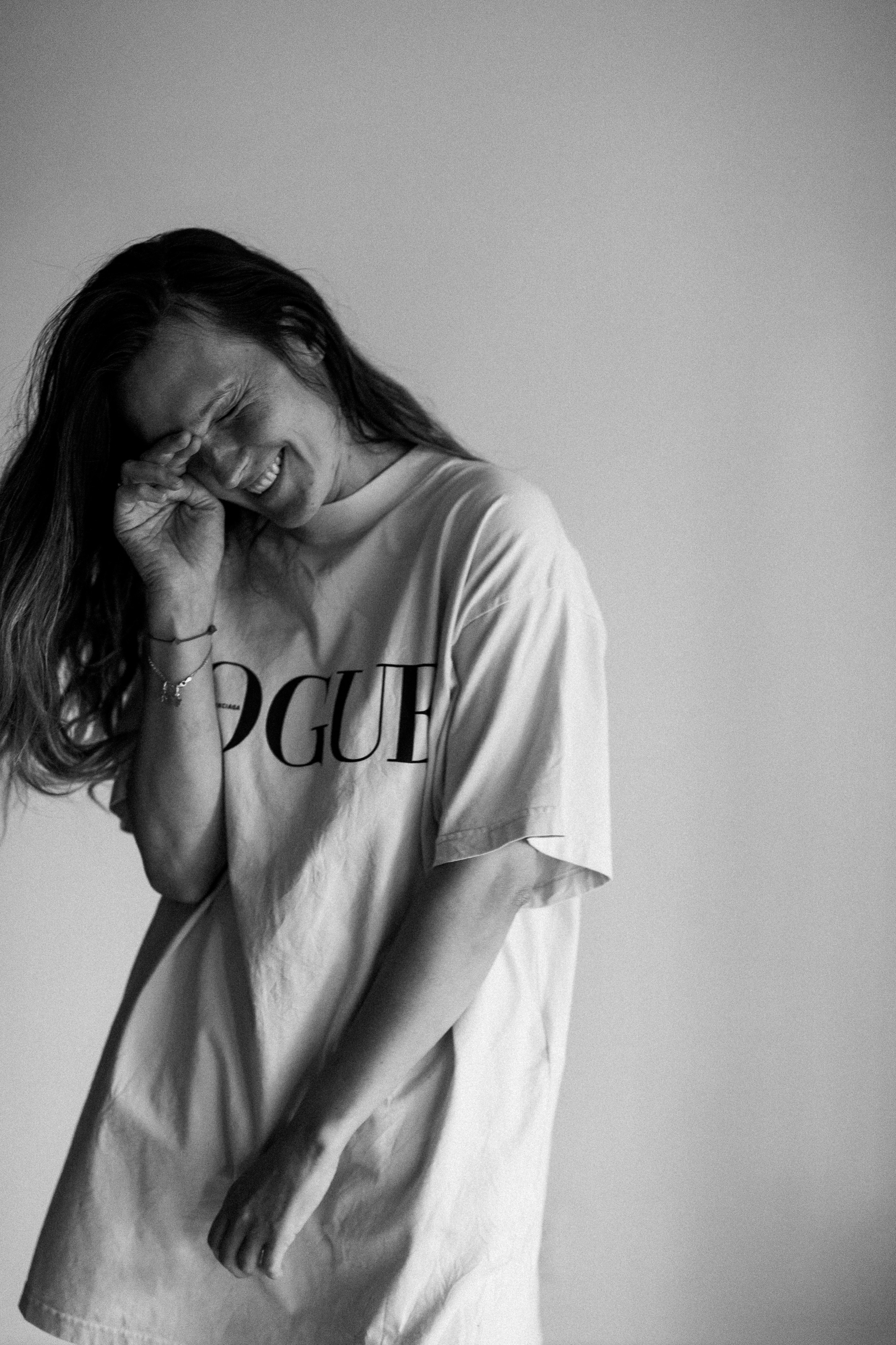 L. Rawnoir- Portrait photography by Daria Paliy.Timeless black&white portraits of women in NYC area