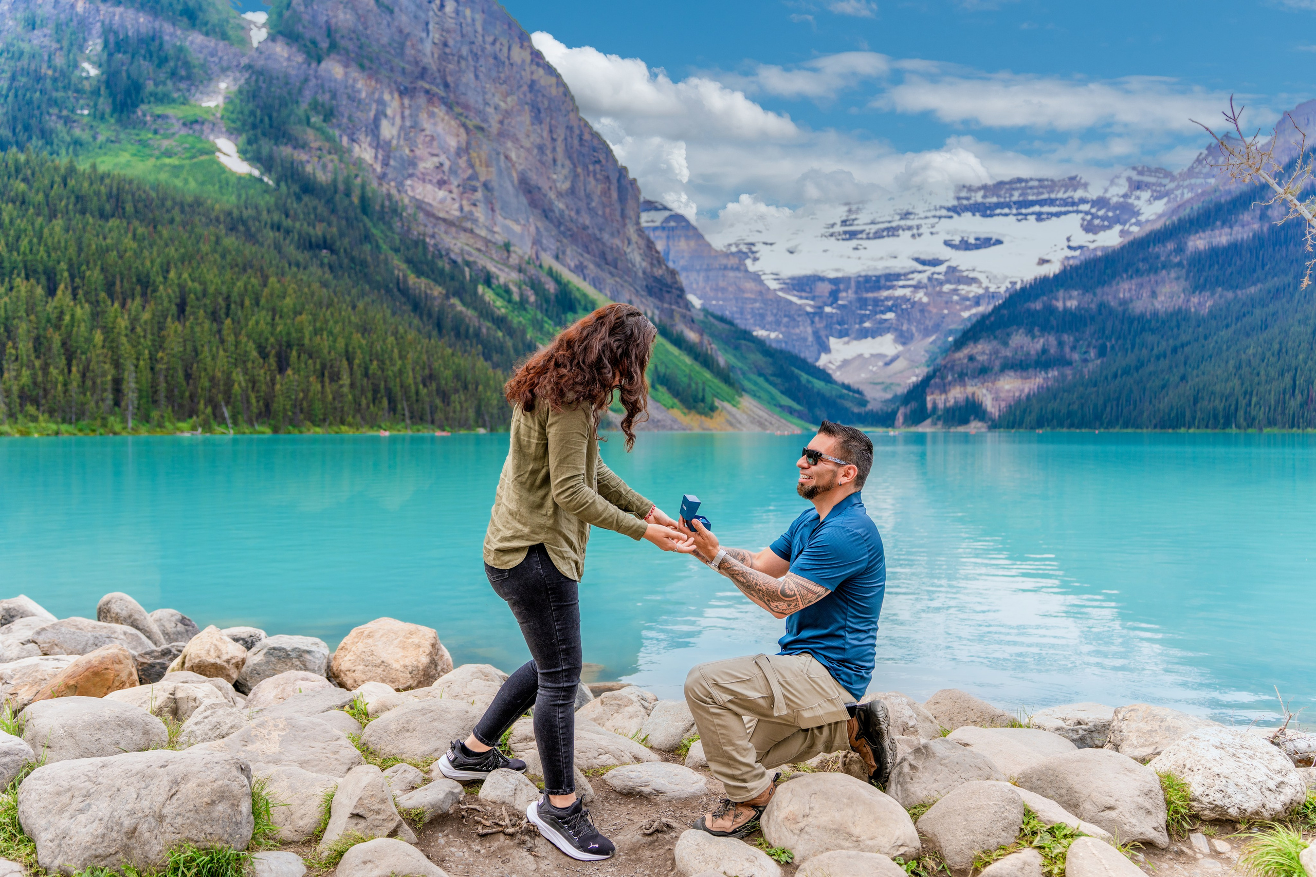 Jesus & Elizabeth. Engagement, Wedding & Family Photographer in Calgary | allo Photography