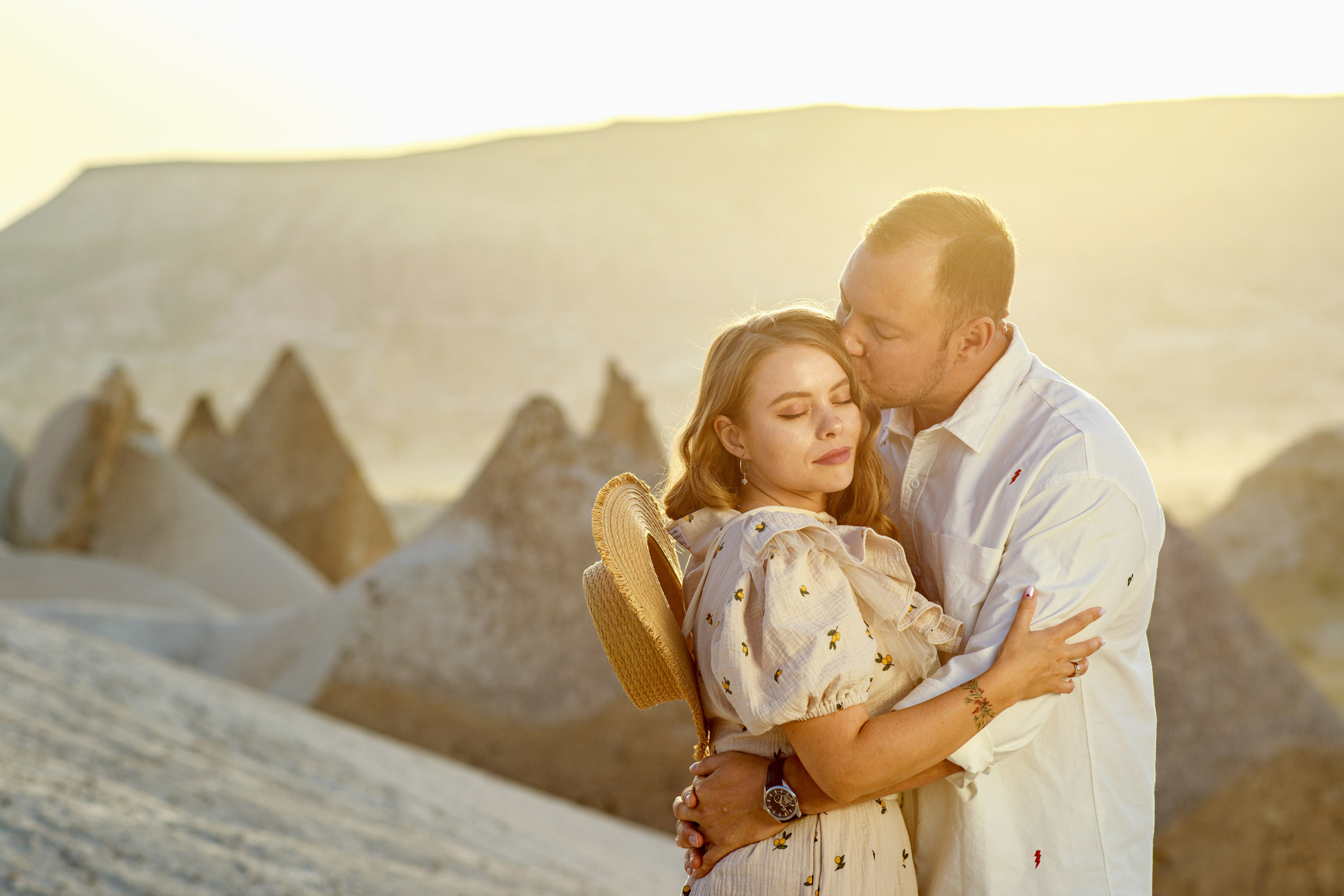 Anton & Anastasiya. Julia Ganch I Fashion Wedding Photography I Cappadocia Turkey