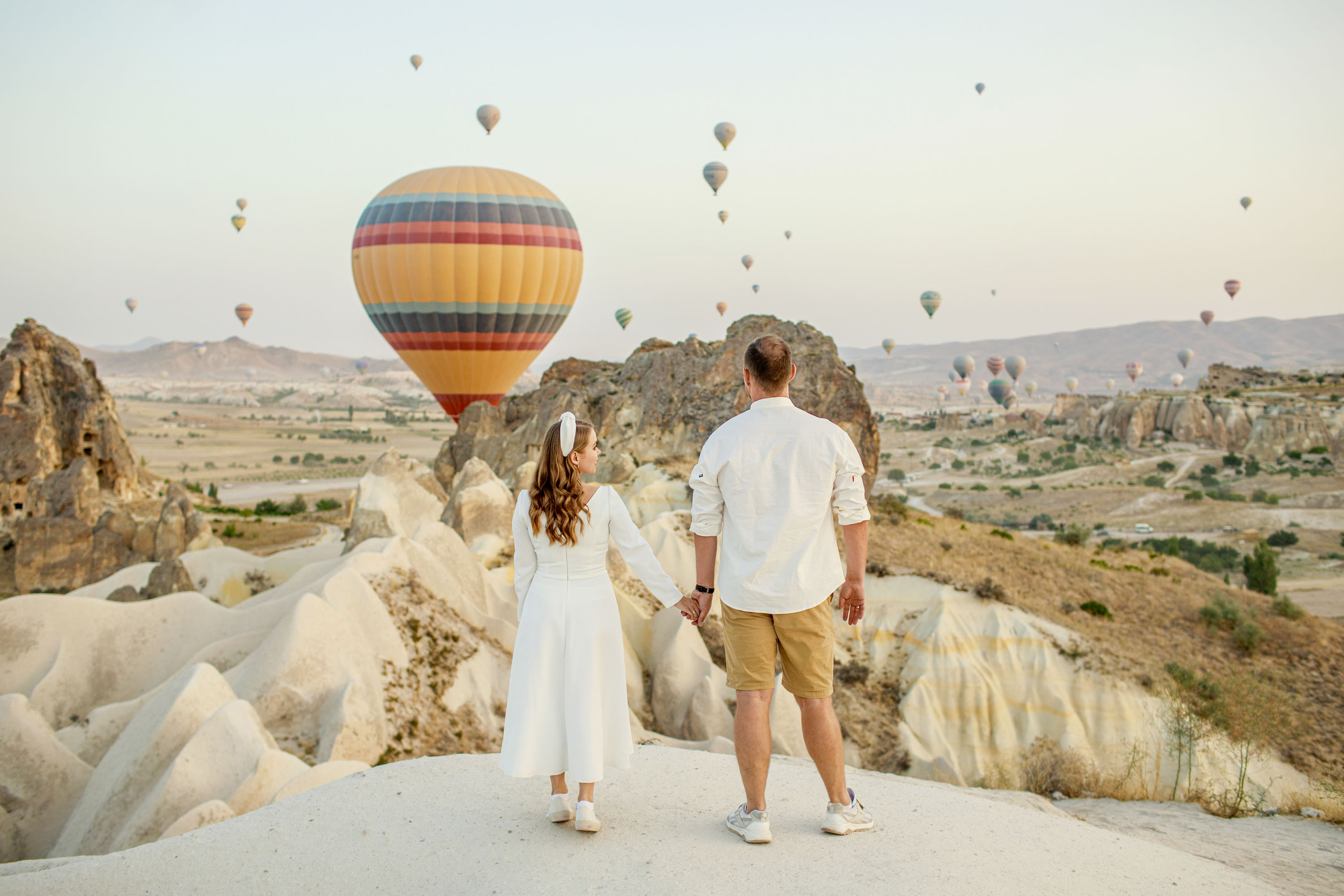 Anton & Anastasiya. Julia Ganch I Fashion Wedding Photography I Cappadocia Turkey