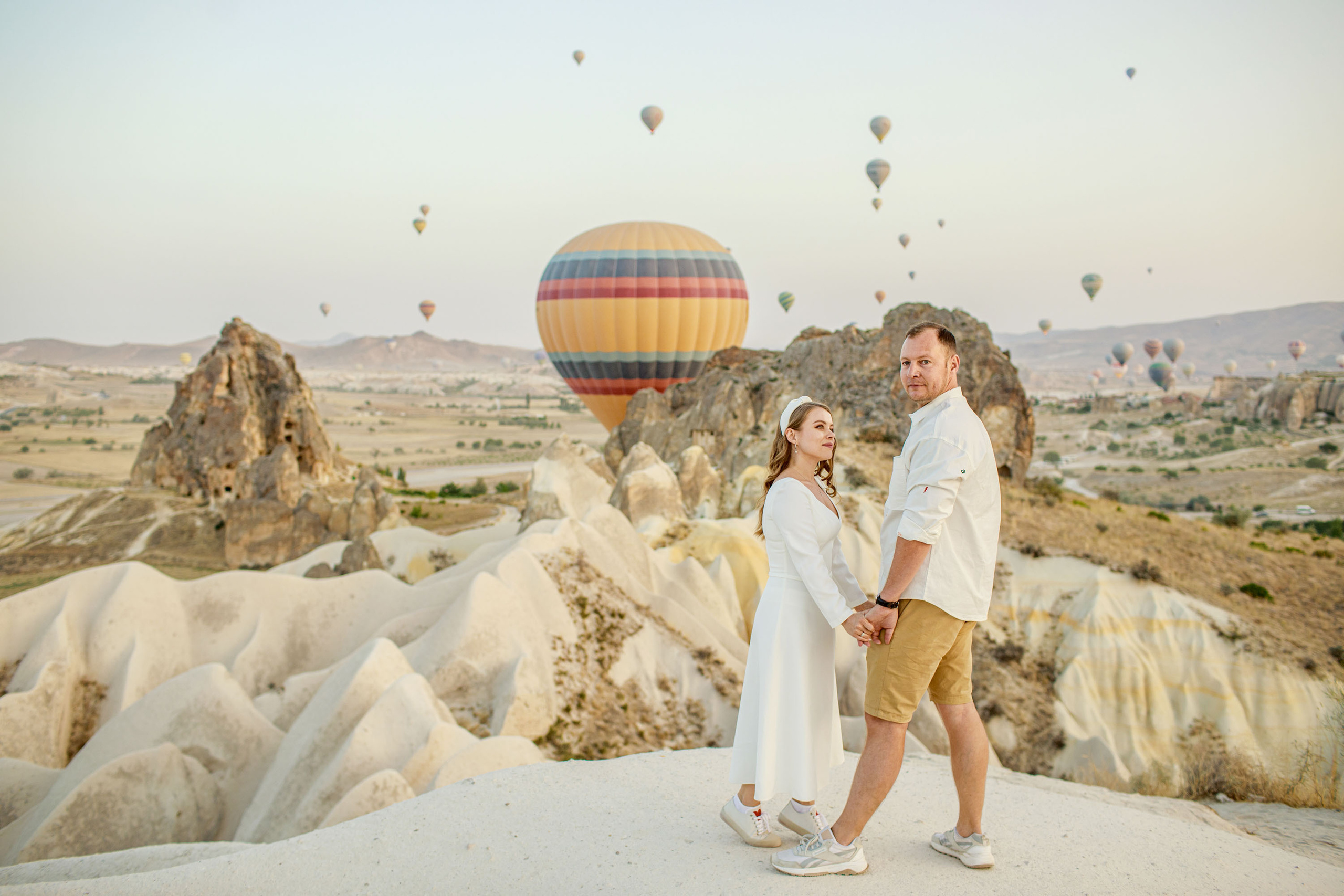 Anton & Anastasiya. Julia Ganch I Fashion Wedding Photography I Cappadocia Turkey