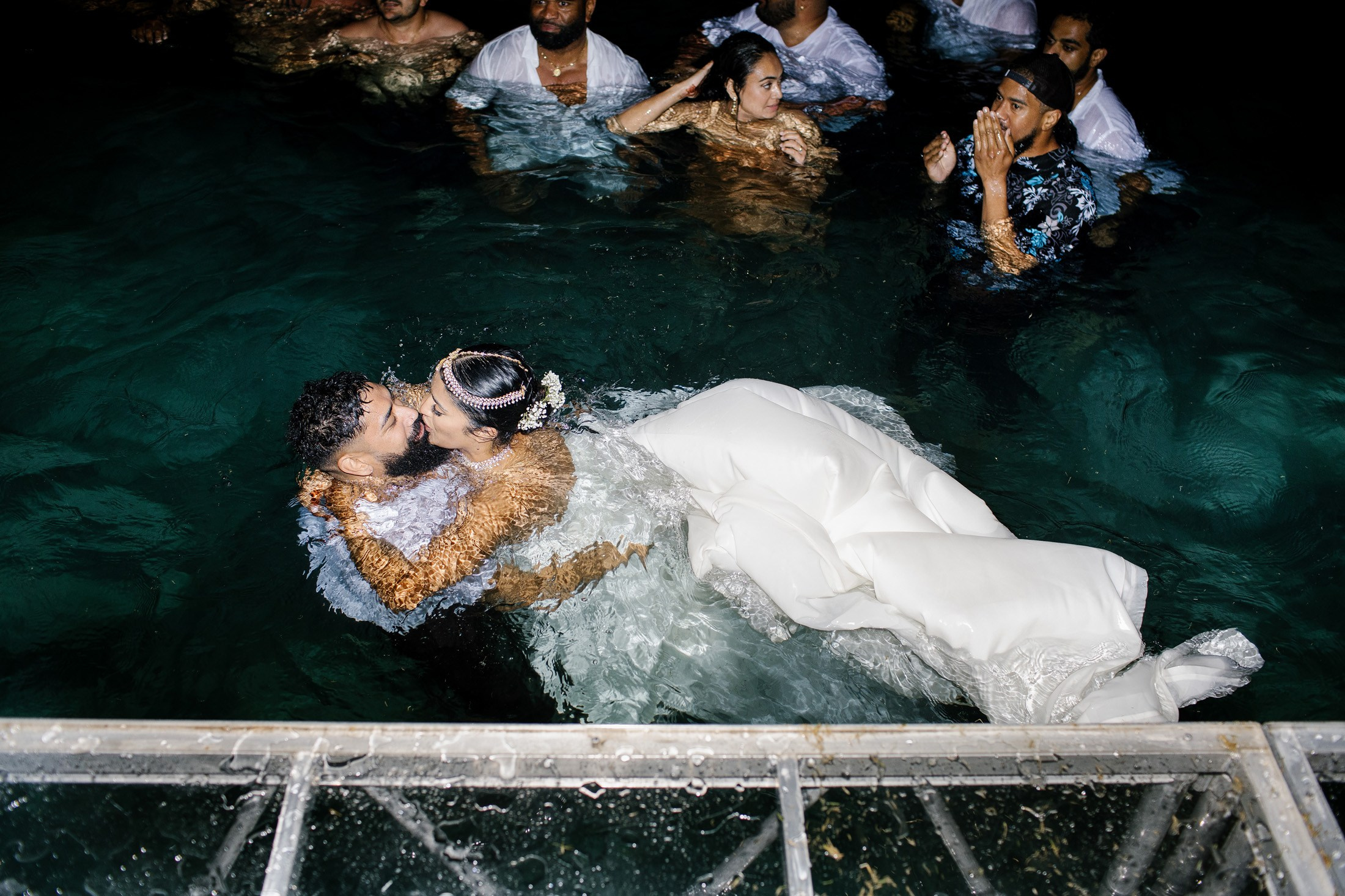 Big funny wedding with guests in paradise Bali island. Get.it.feel — Aesthetic Photography and Videography