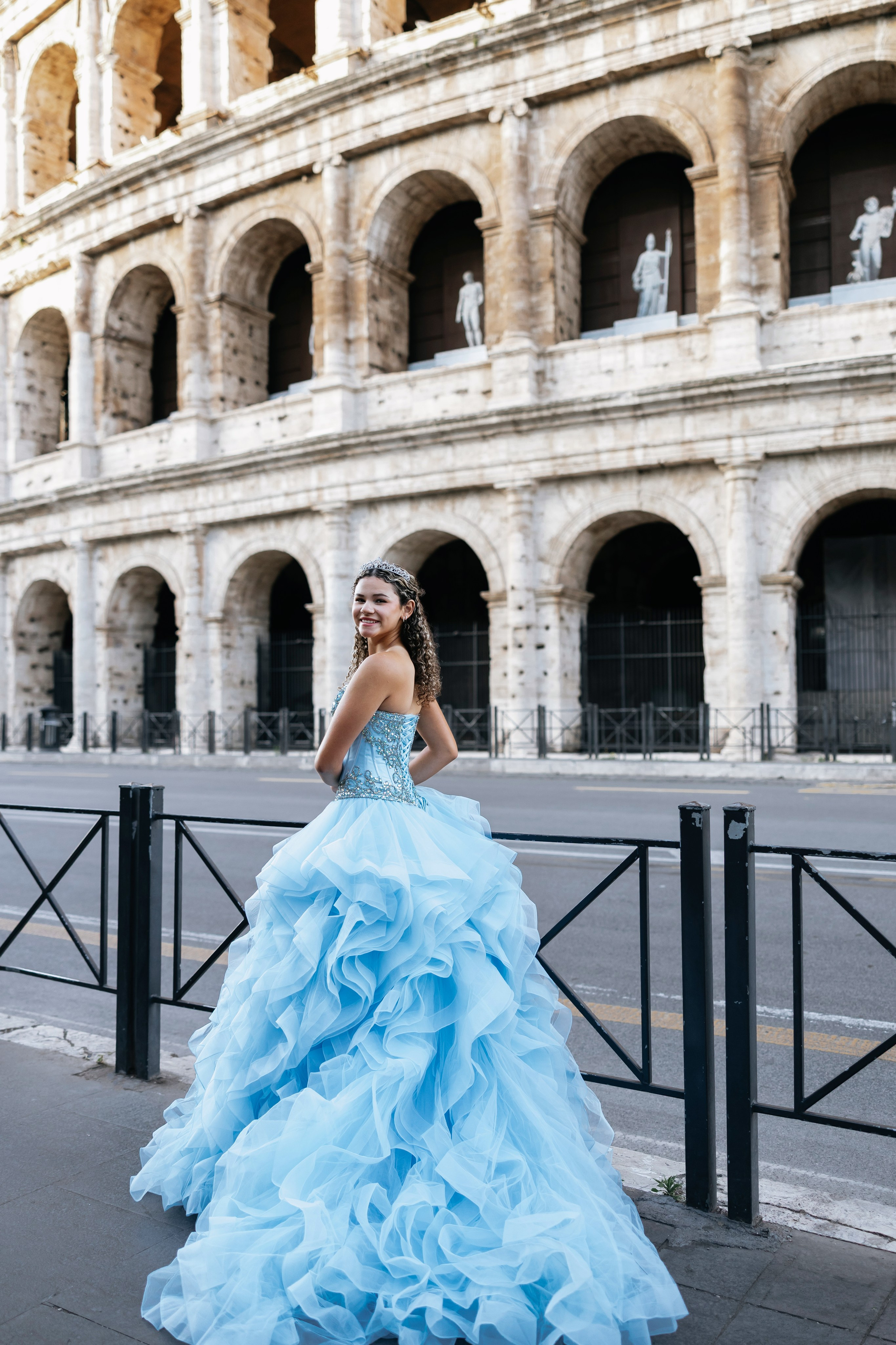 Quinceanera photoshoot for Kamila. Photographer in Rome