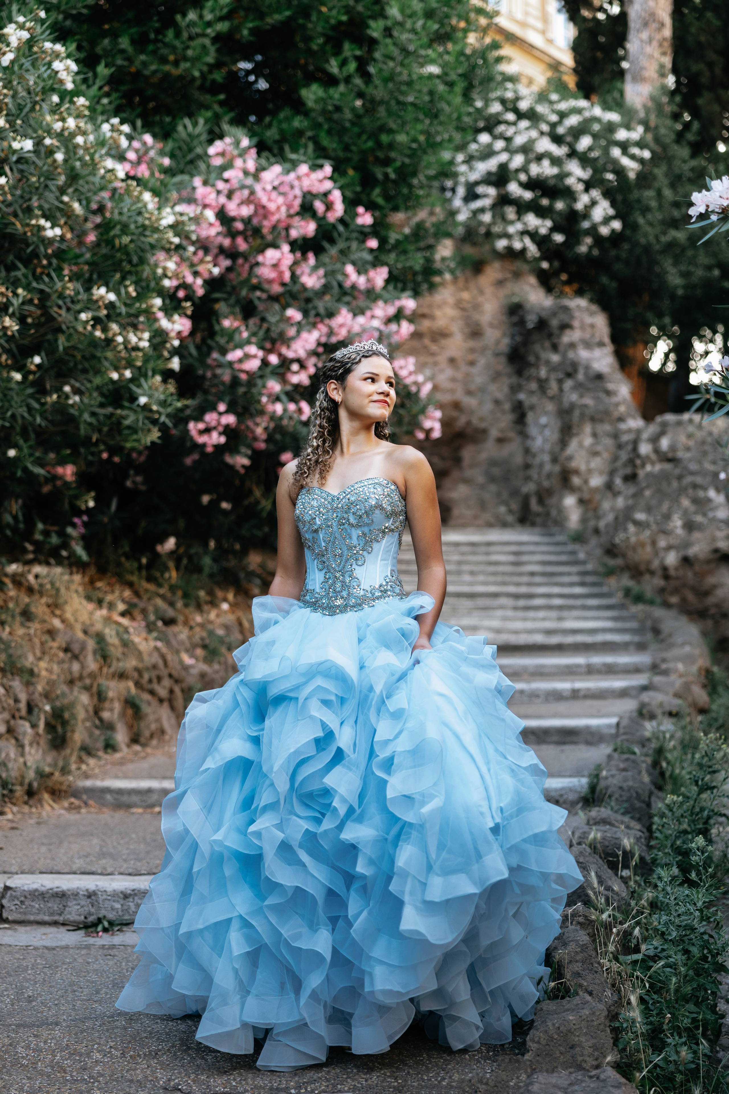 Quinceanera photoshoot for Kamila. Photographer in Rome