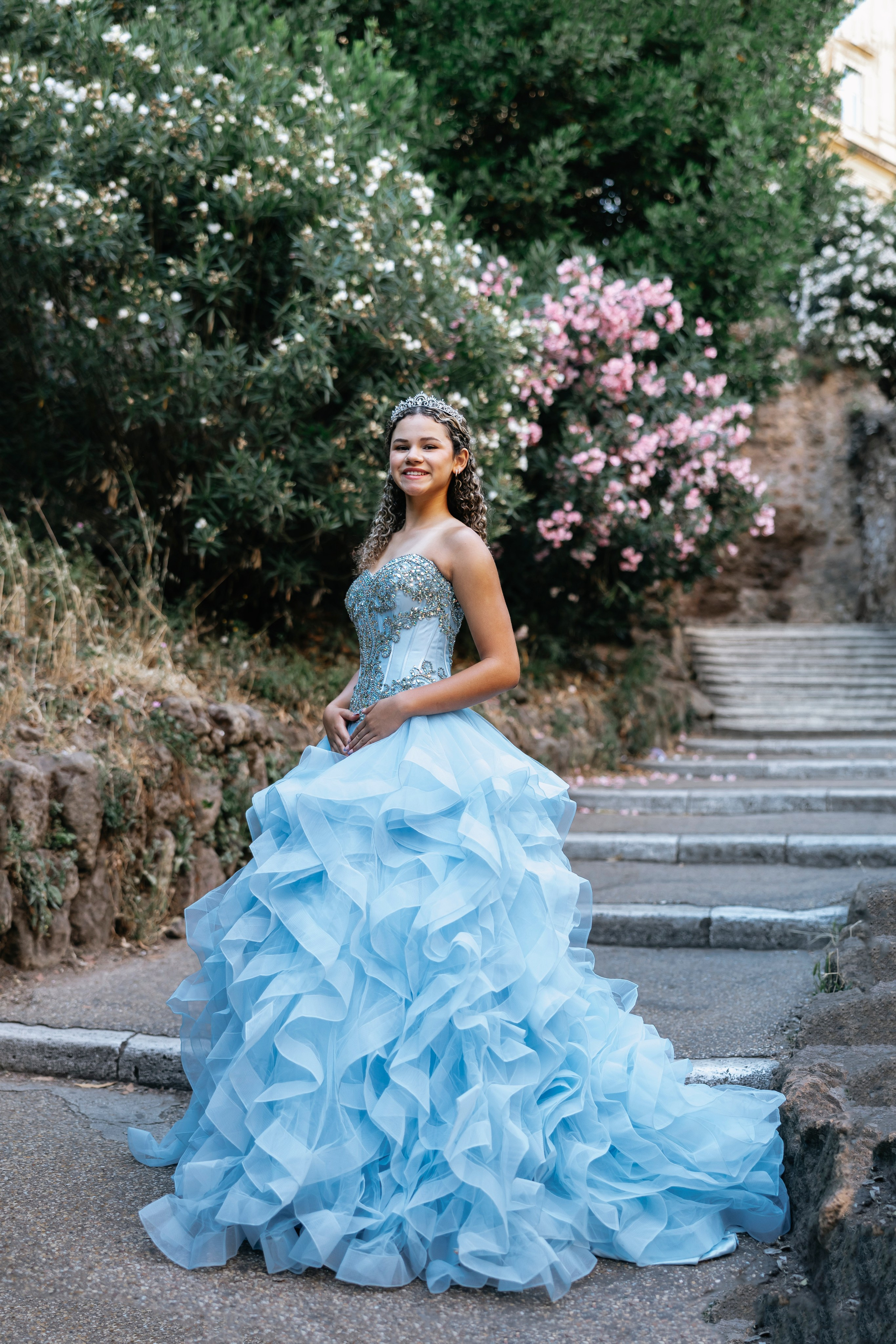 Quinceanera photoshoot for Kamila. Photographer in Rome