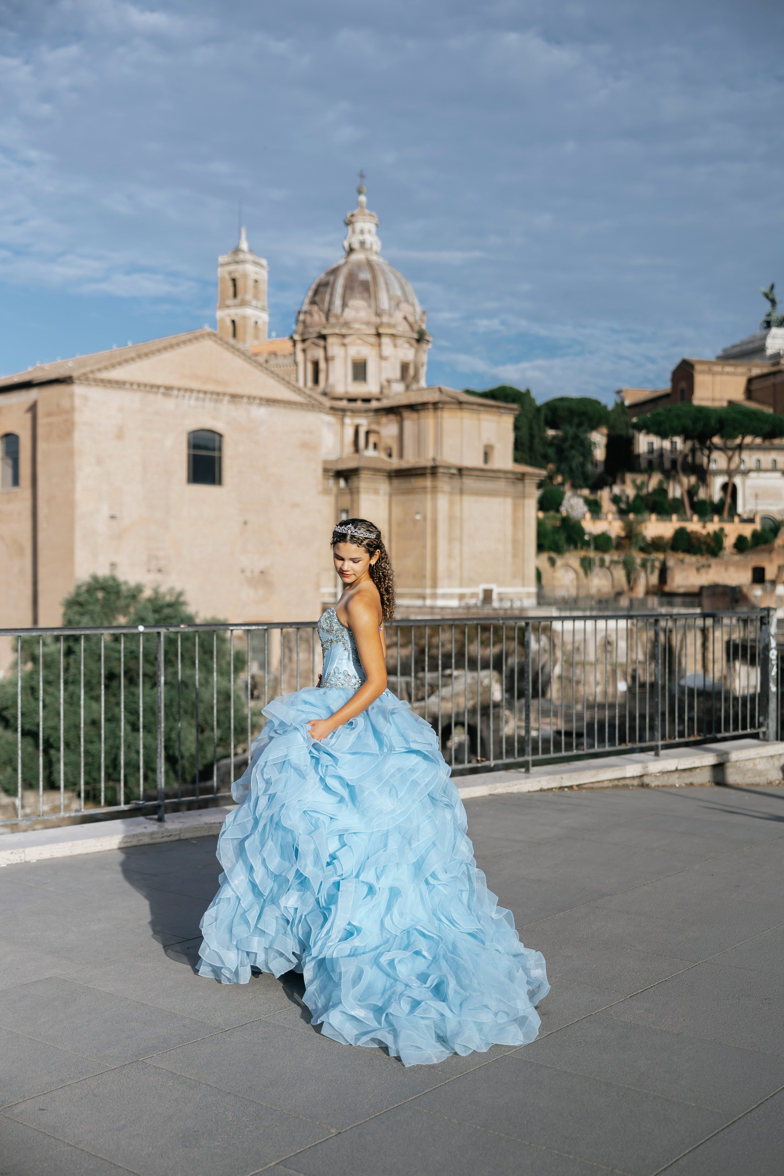 Quinceanera photoshoot for Kamila. Photographer in Rome