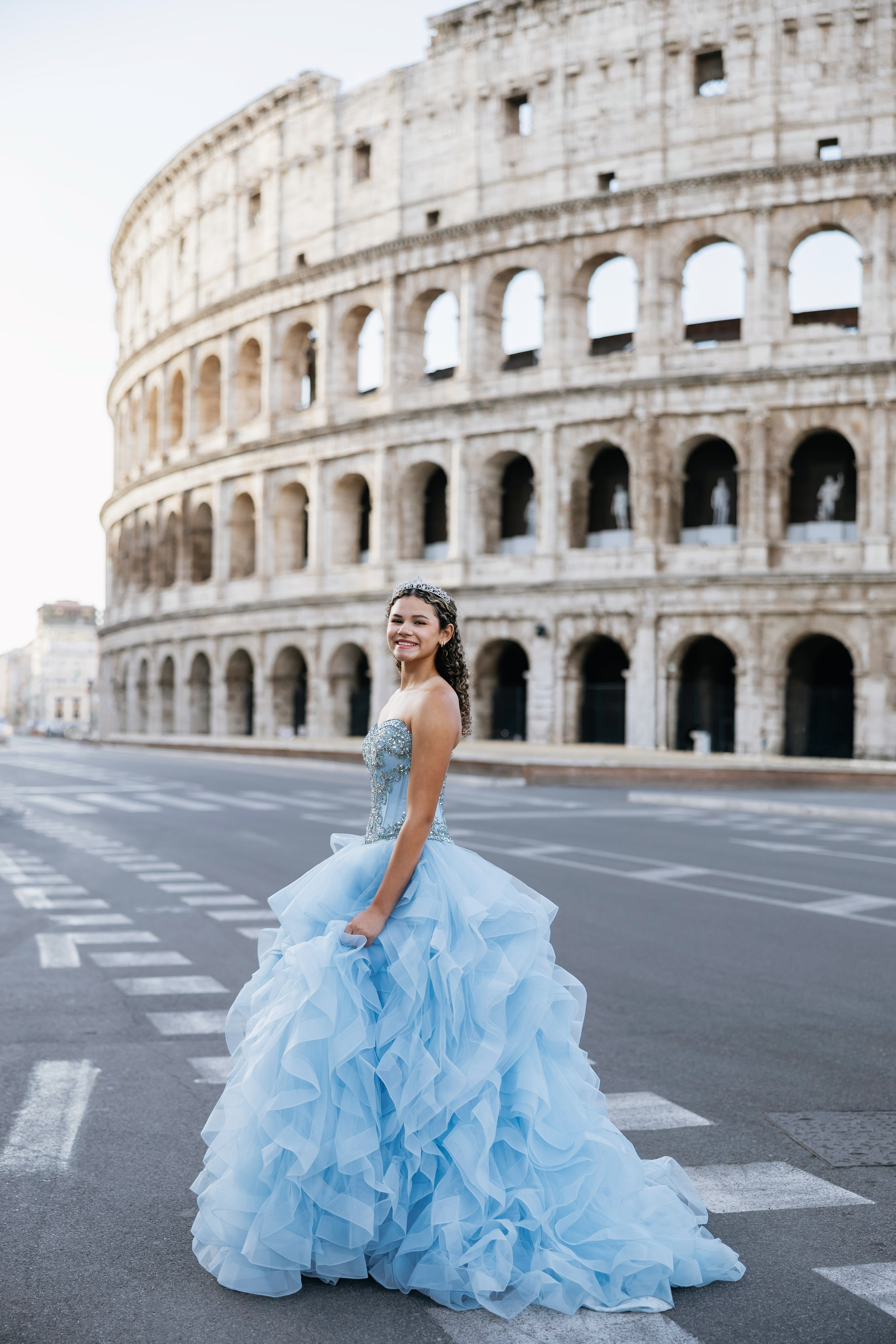 Quinceanera photoshoot for Kamila. Photographer in Rome