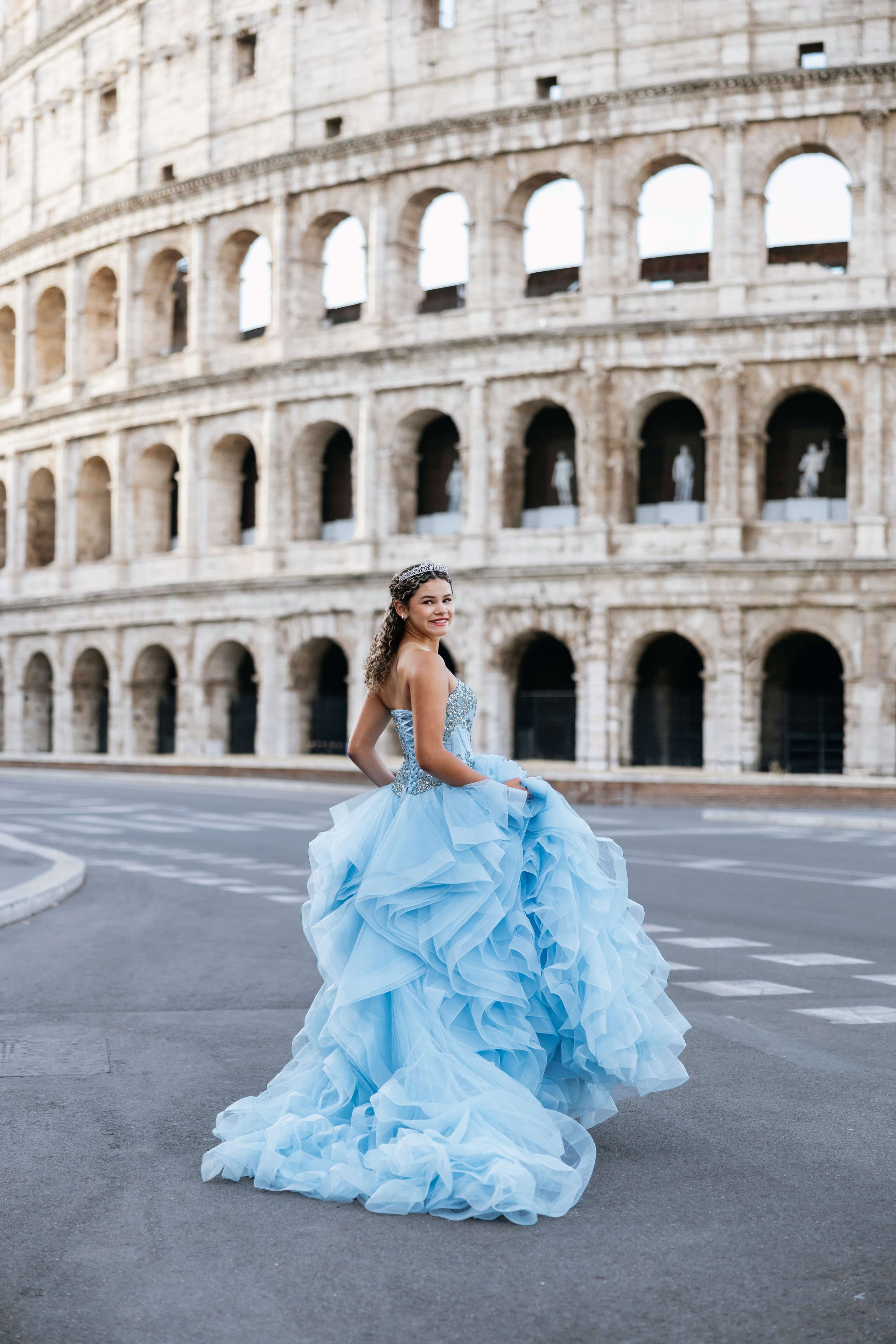 Quinceanera photoshoot for Kamila. Photographer in Rome