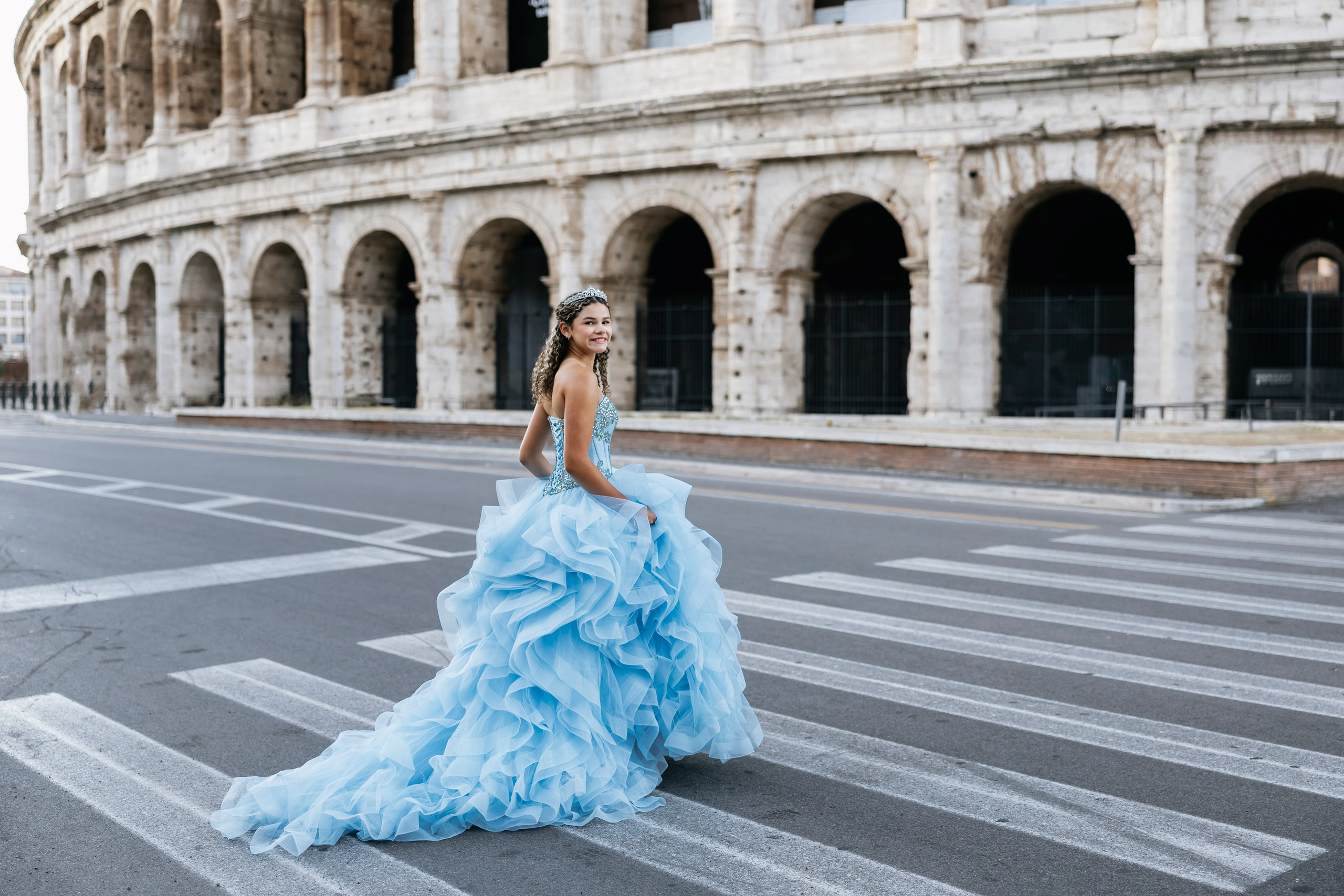 Quinceanera photoshoot for Kamila. Photographer in Rome