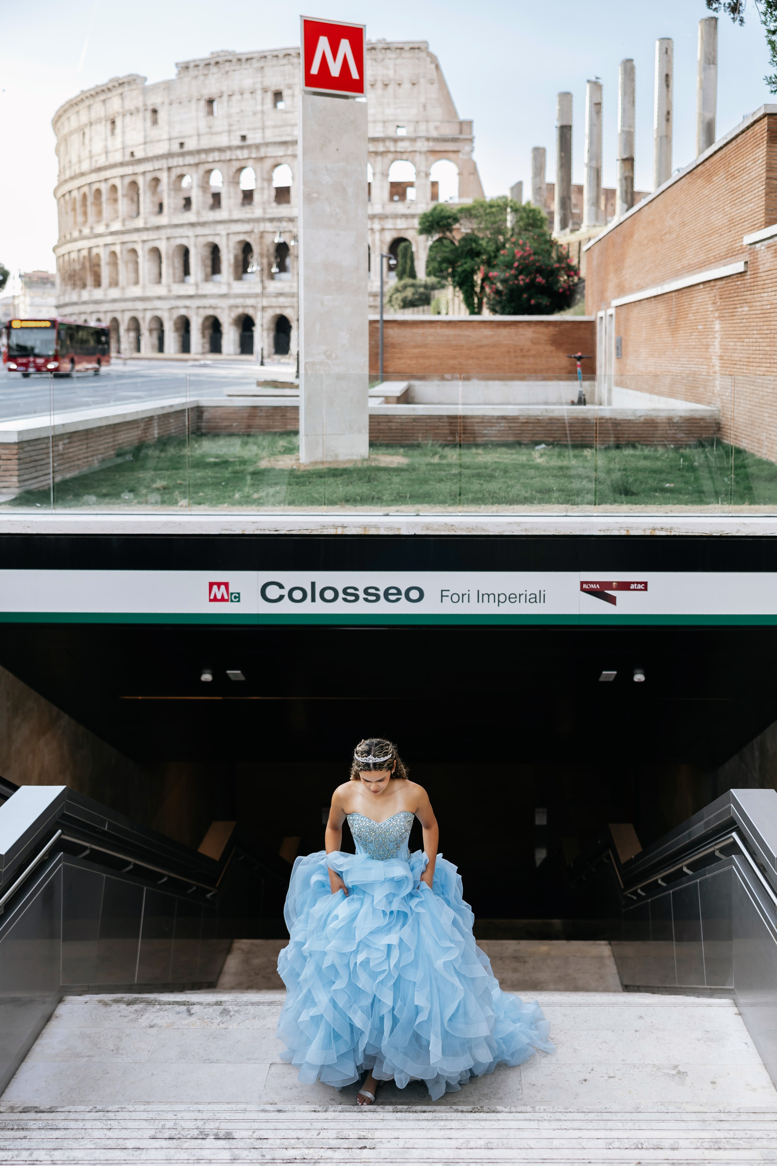 Quinceanera photoshoot for Kamila. Photographer in Rome