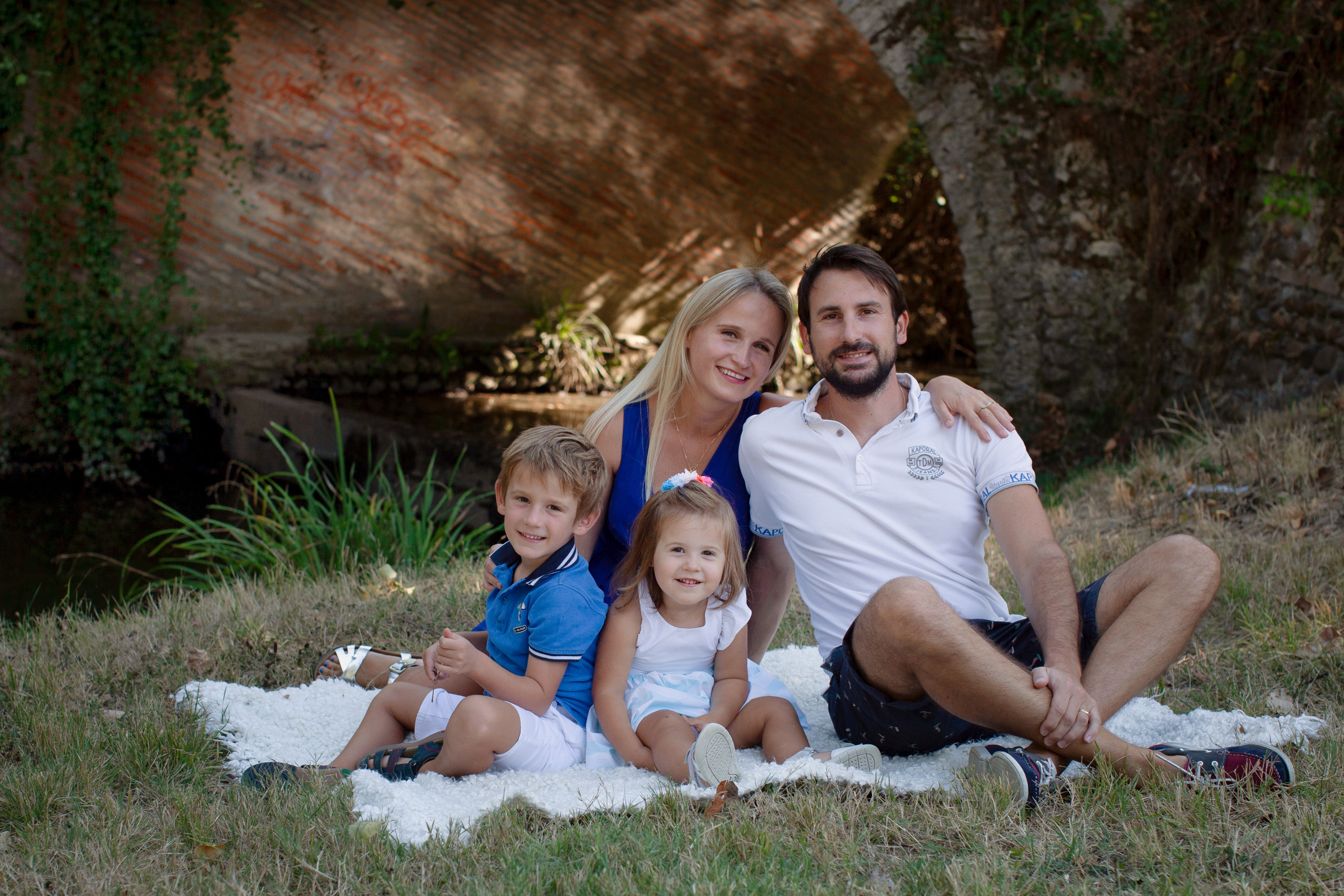 Семейная фотосесия в Тулузе. Семейный фотограф Тулуза. Eugénie Smirnova — photographe à Toulouse et dans le sud-ouest de la France