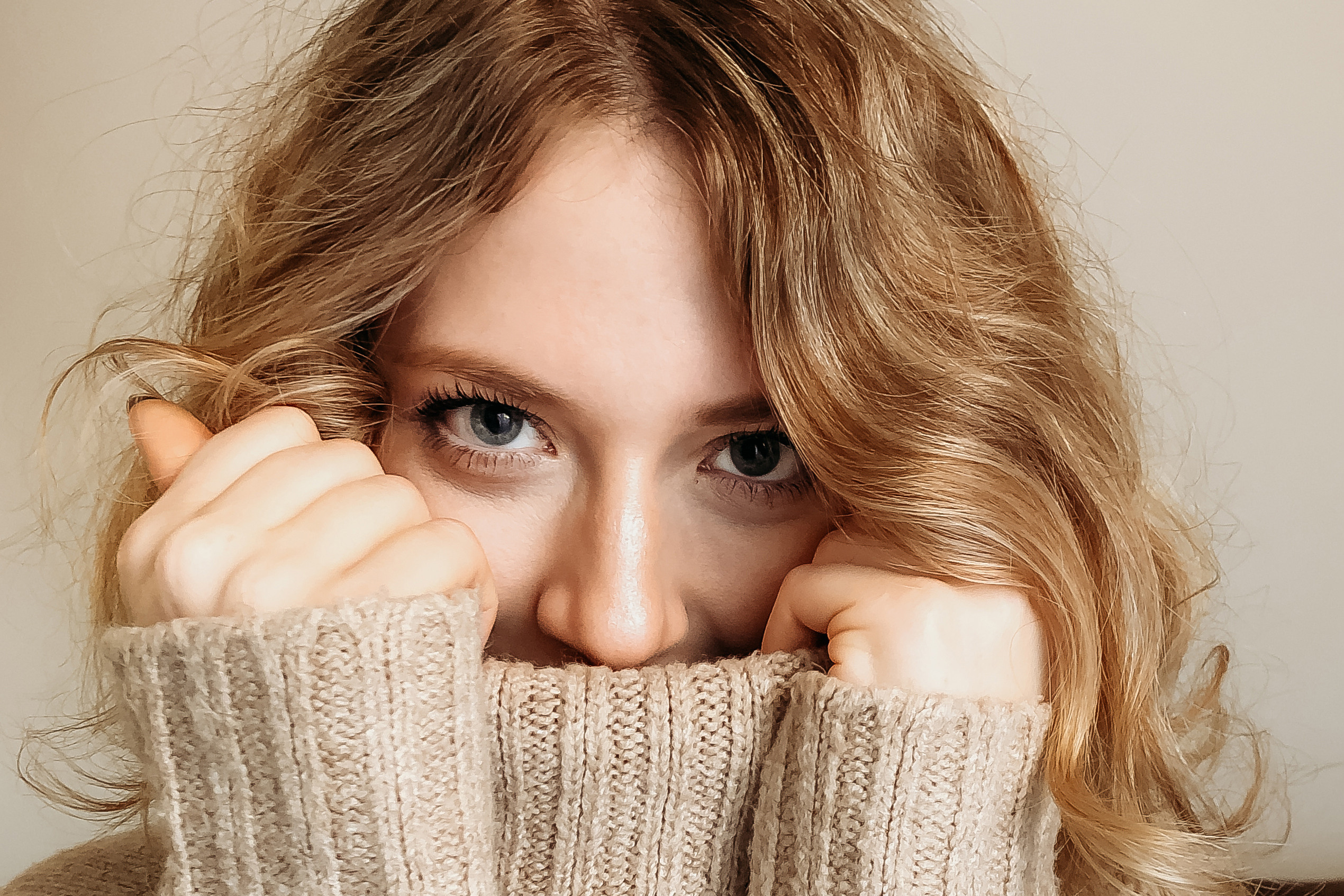 Online photo session for Elizaveta. Eugénie Smirnova — photographe à Toulouse et dans le sud-ouest de la France