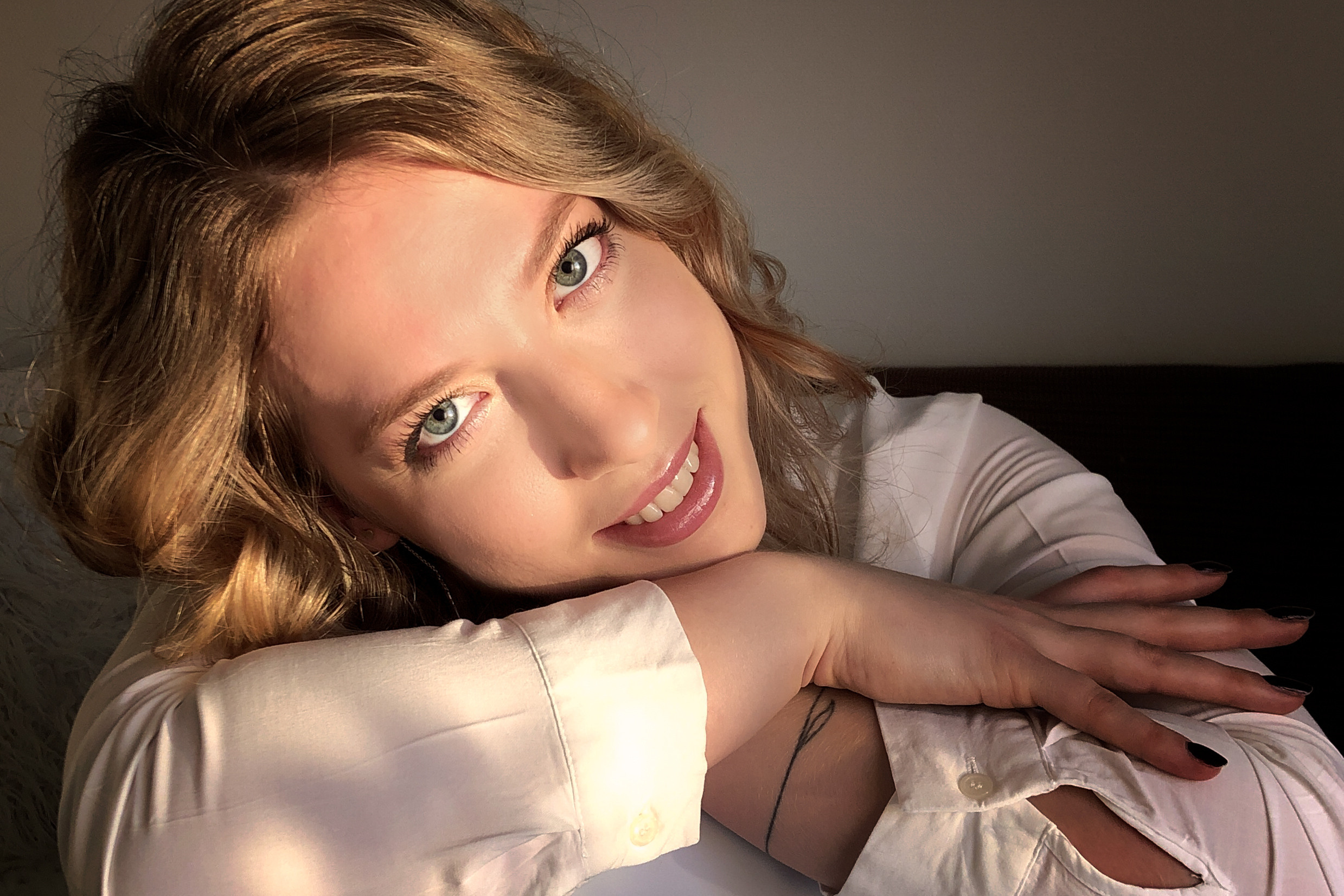 Online photo session for Elizaveta. Eugénie Smirnova — photographe à Toulouse et dans le sud-ouest de la France