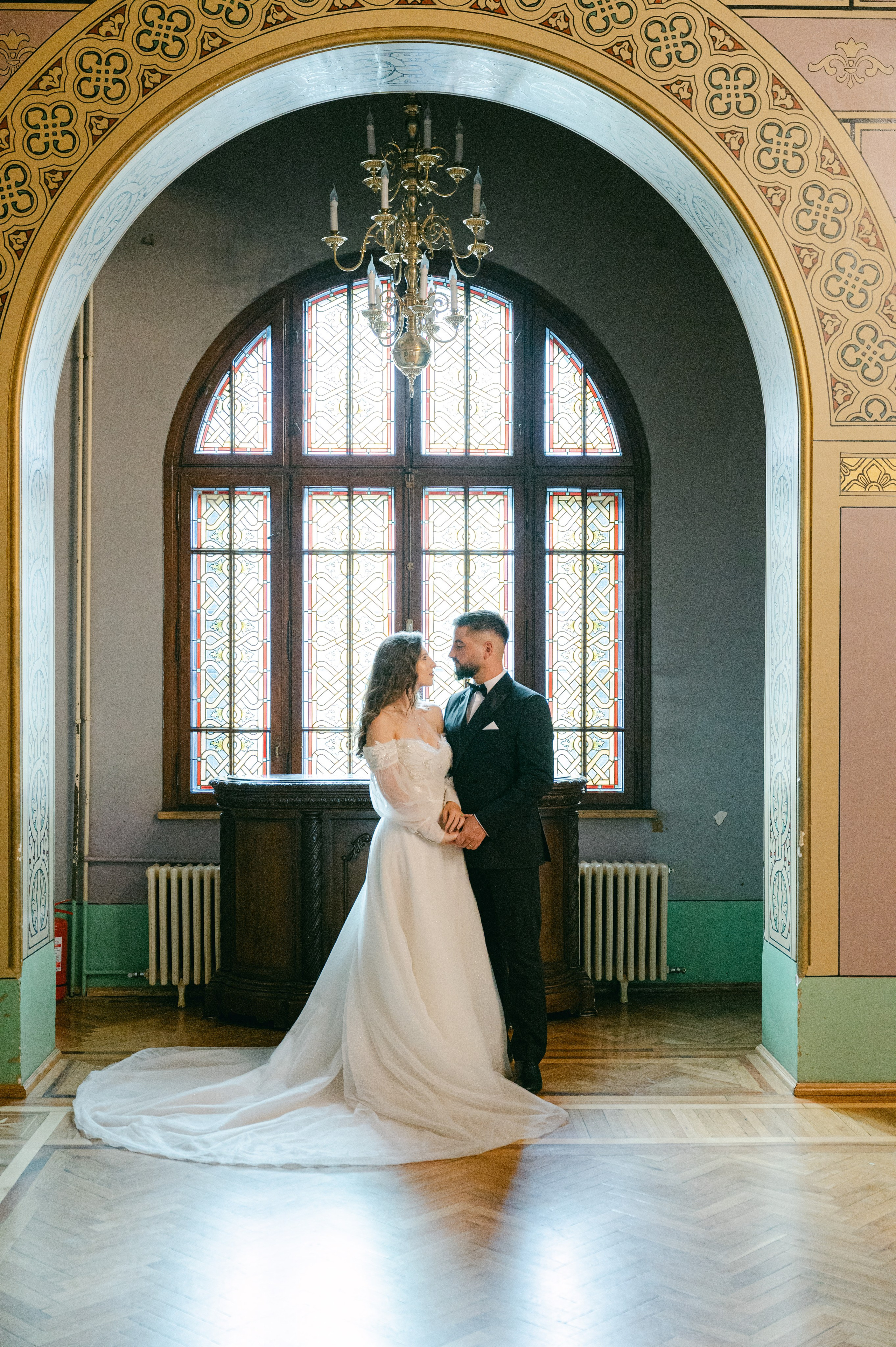 Sedinta foto trash the dress la castelul Cantacuzino