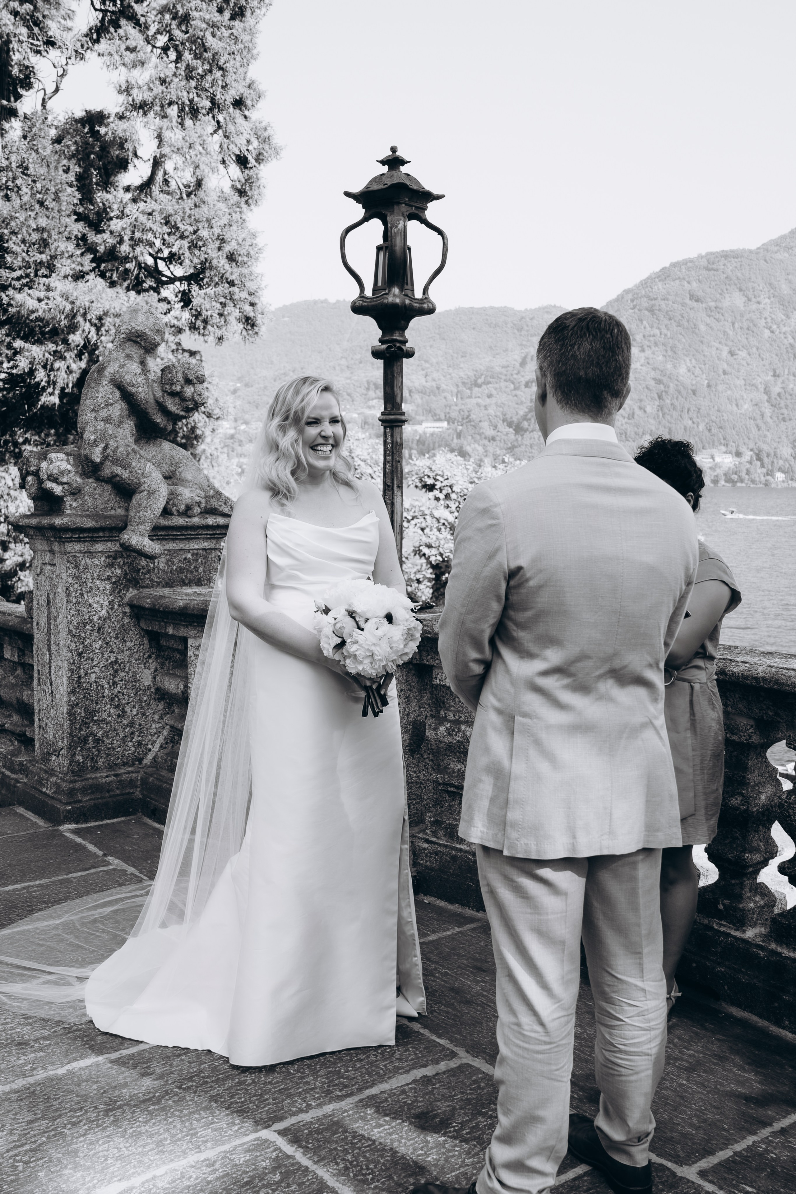 ASHLEY AND RENZO _LAKE COMO. PHOTOGRAPHER IN ITALY