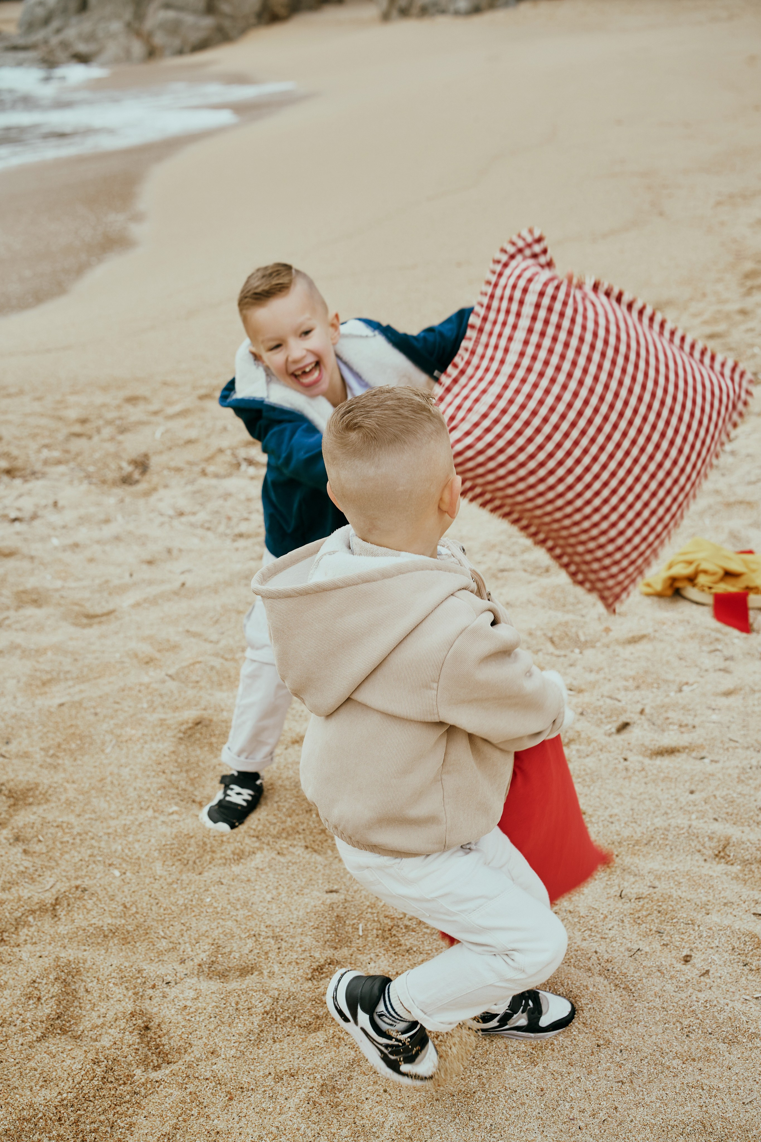 Рождество на пляже. Большая семья. Фотограф в Барселоне Жанна Захарченко
