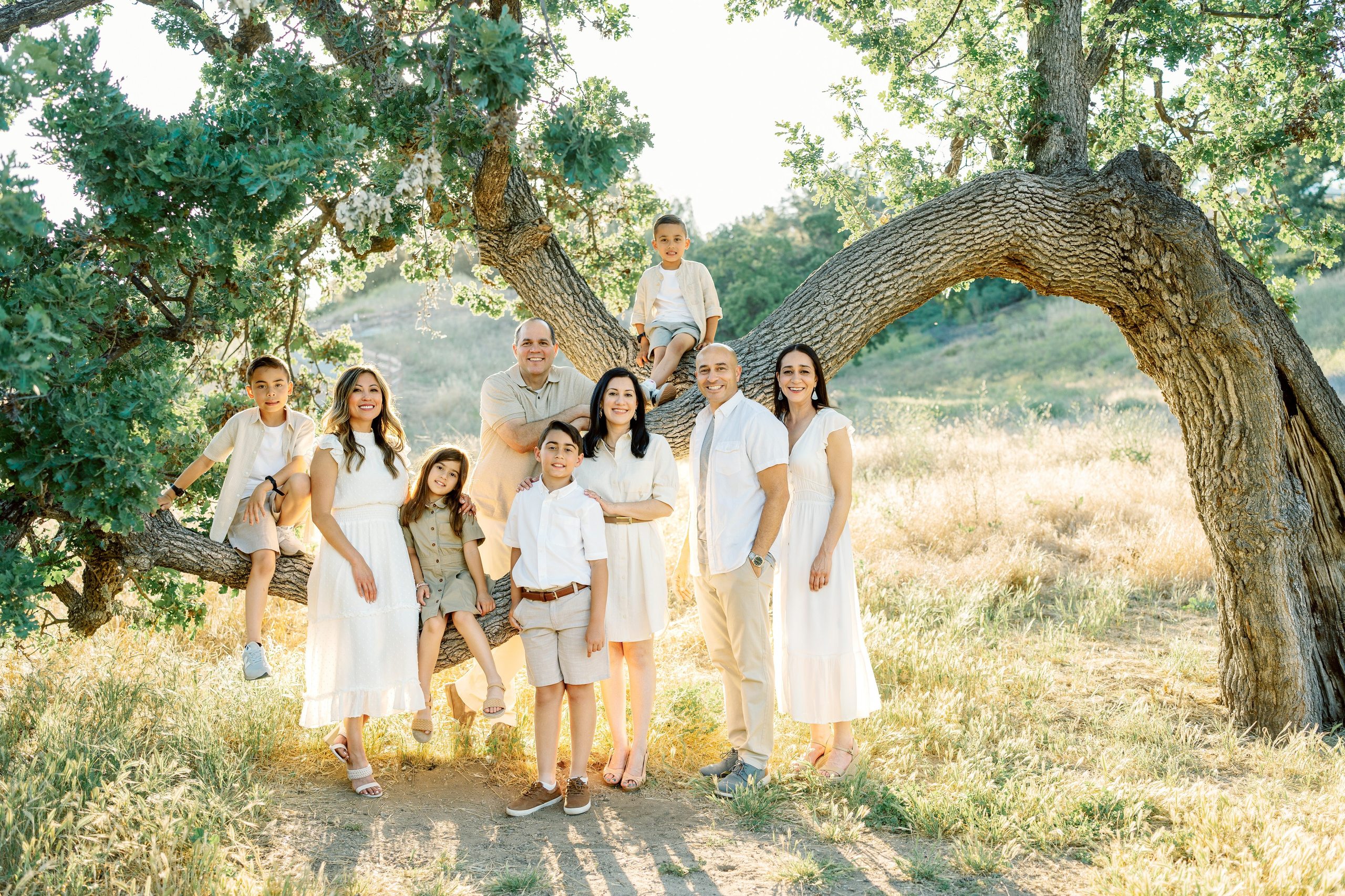 California, Los Angeles, Santa Clarita Family Photoshoot. Wedding Photography & Videography Team in California, Los Angeles, San Francisco, San Diego and Travel
