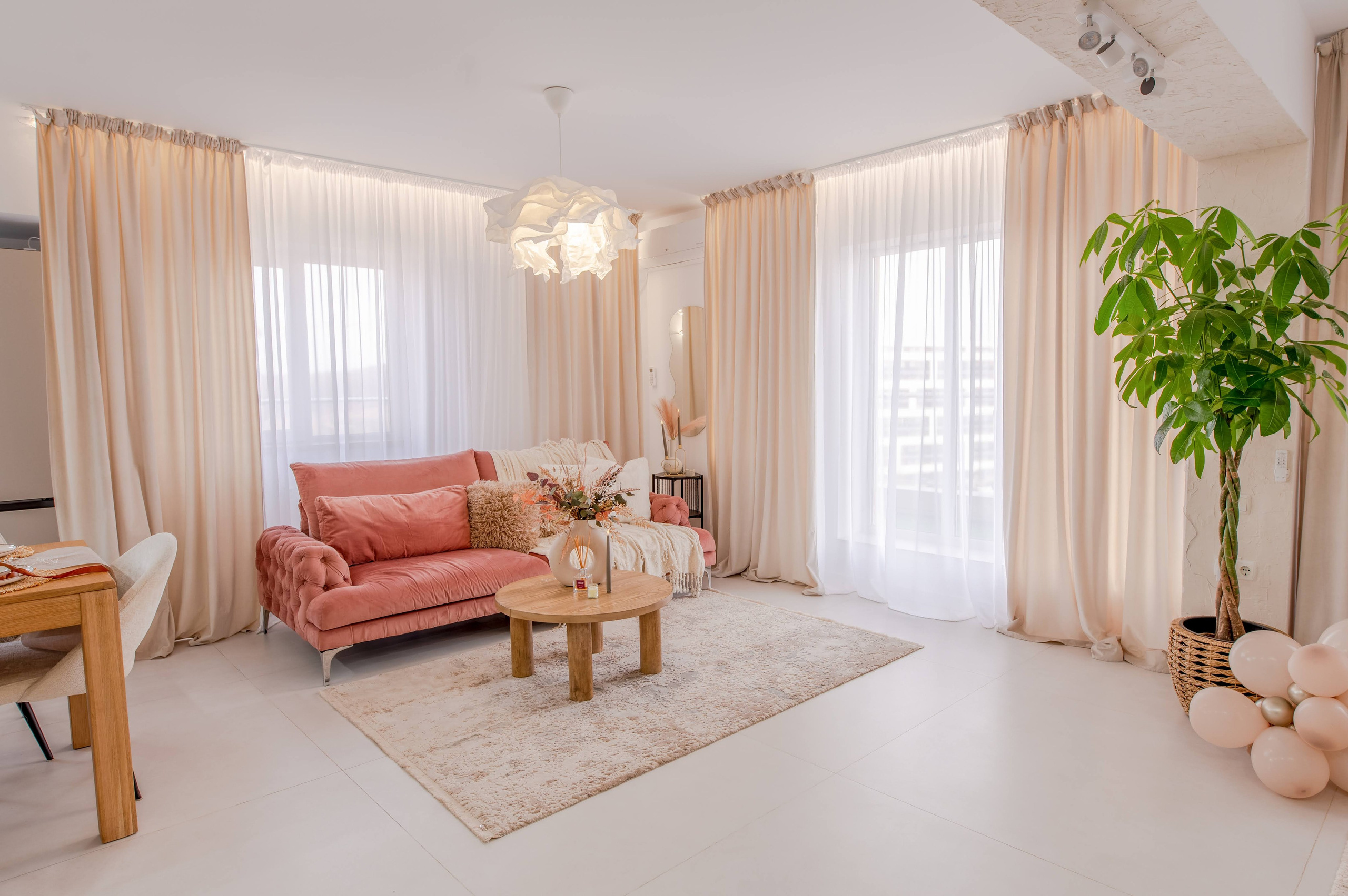 Proiecte Imobiliare. Iustin Olariu Films