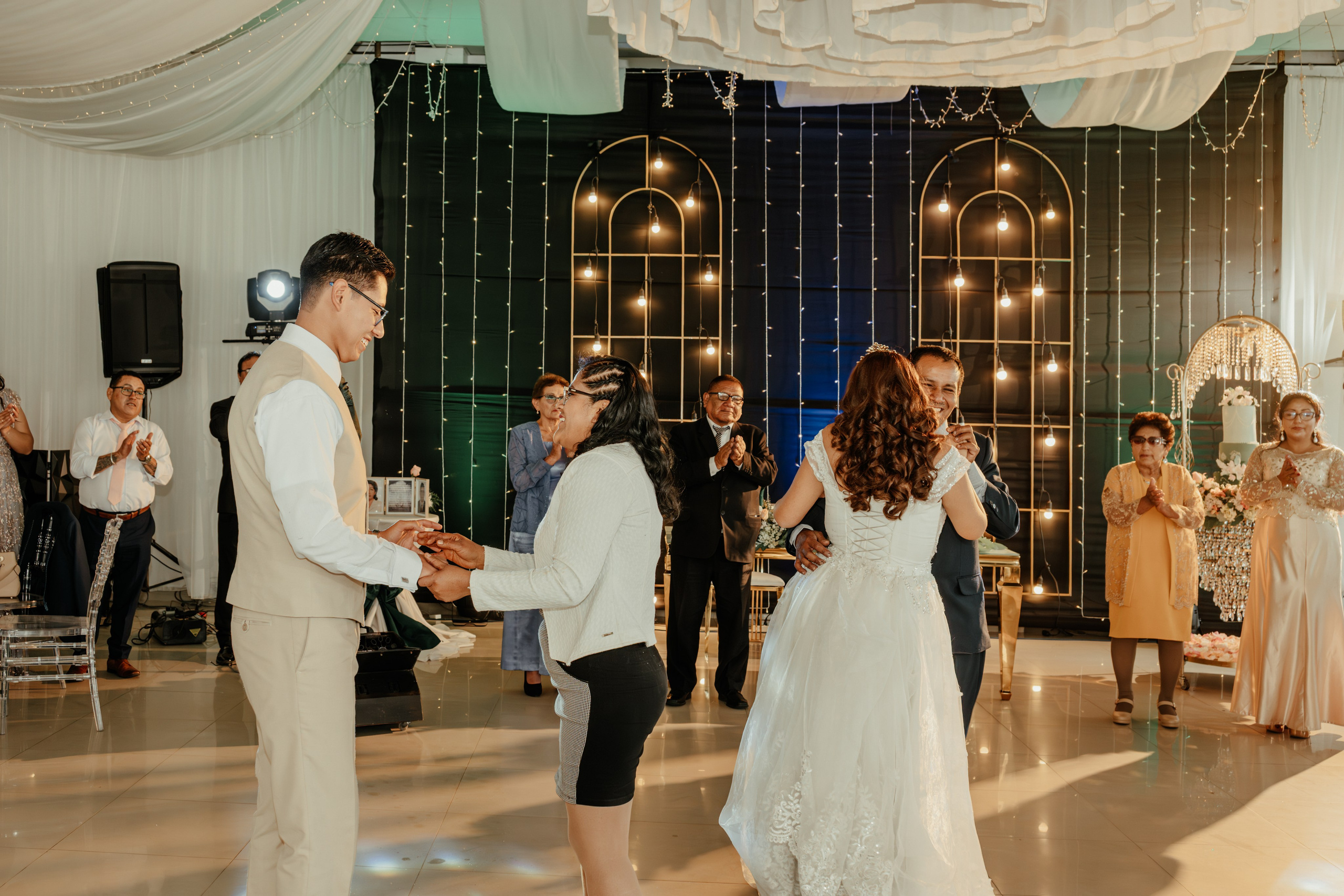 ANGIE + MANUEL BODA RELIGIOSA. Studio KVTA | Fotografía y Video de Bodas en Arequipa