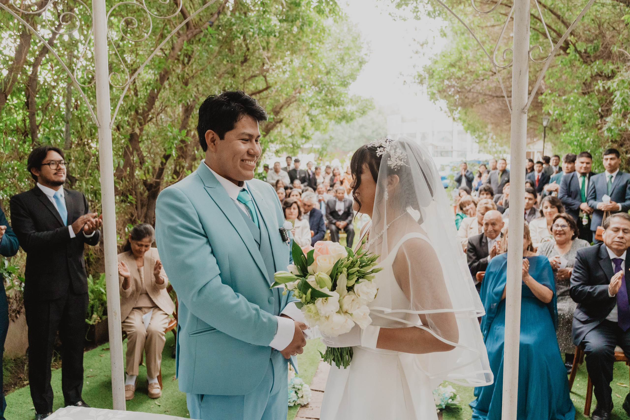 STEISY + EMMANUEL | BODA RELIGIOSA. Studio KVTA | Fotografía y Video de Bodas en Arequipa