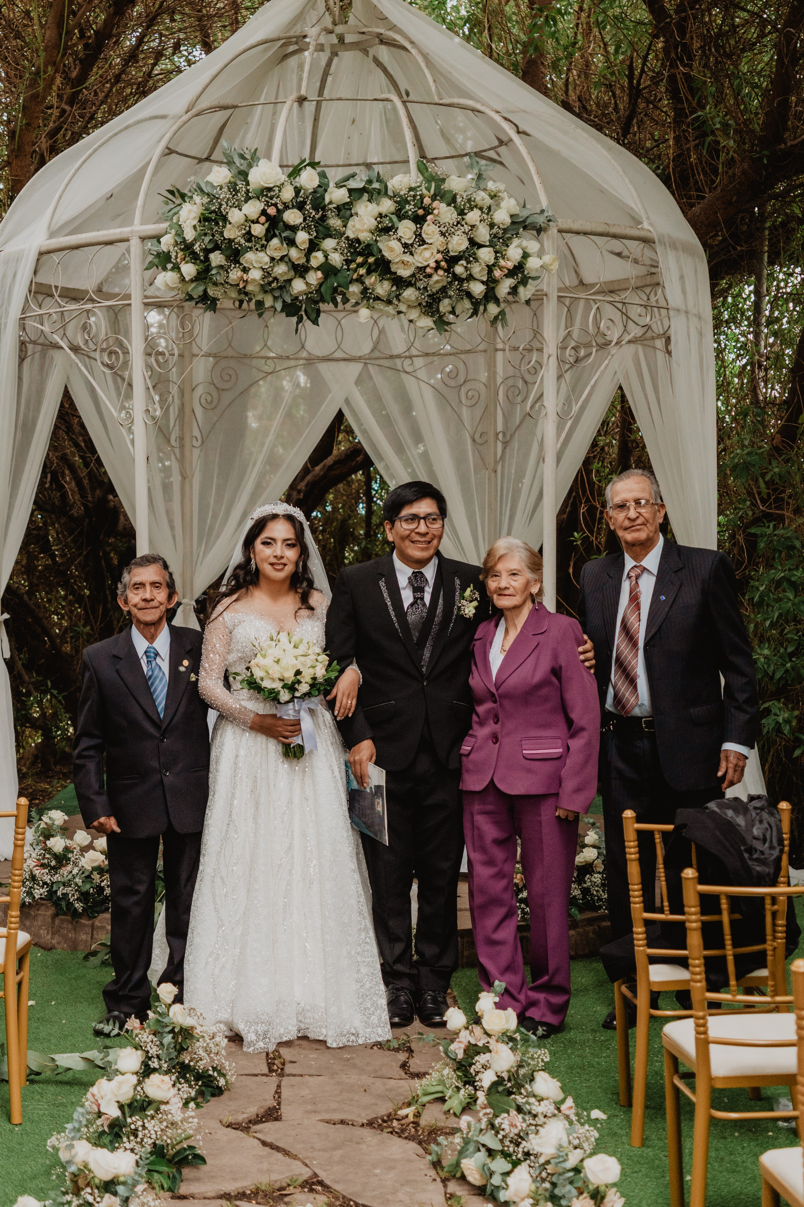 FERNANDO + MARIBEL | BODA RELIGIOSA. Studio KVTA | Fotografía y Video de Bodas en Arequipa