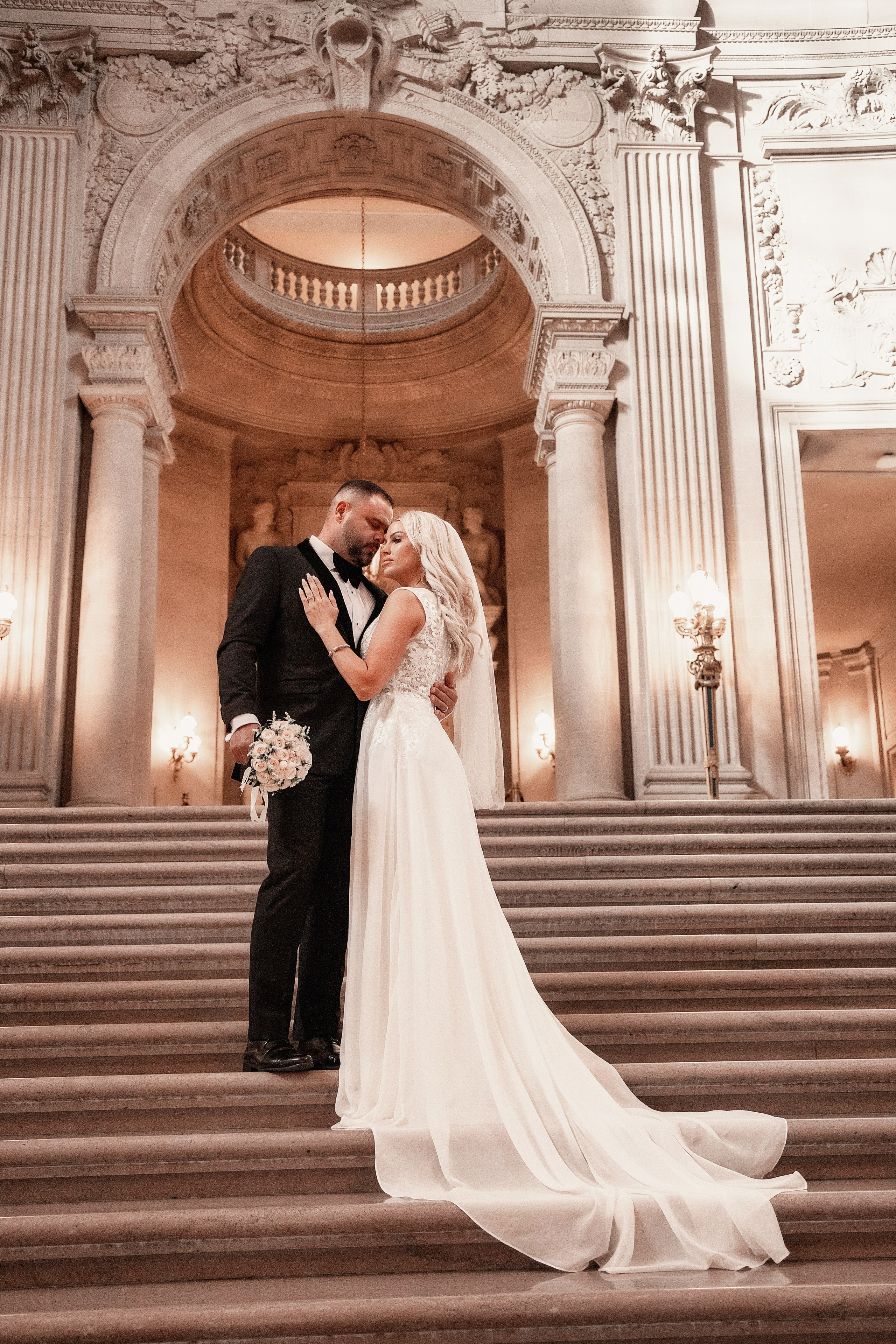 SF City Hall Wedding. Bay Area Photographer: family, maternity, love story, wedding
