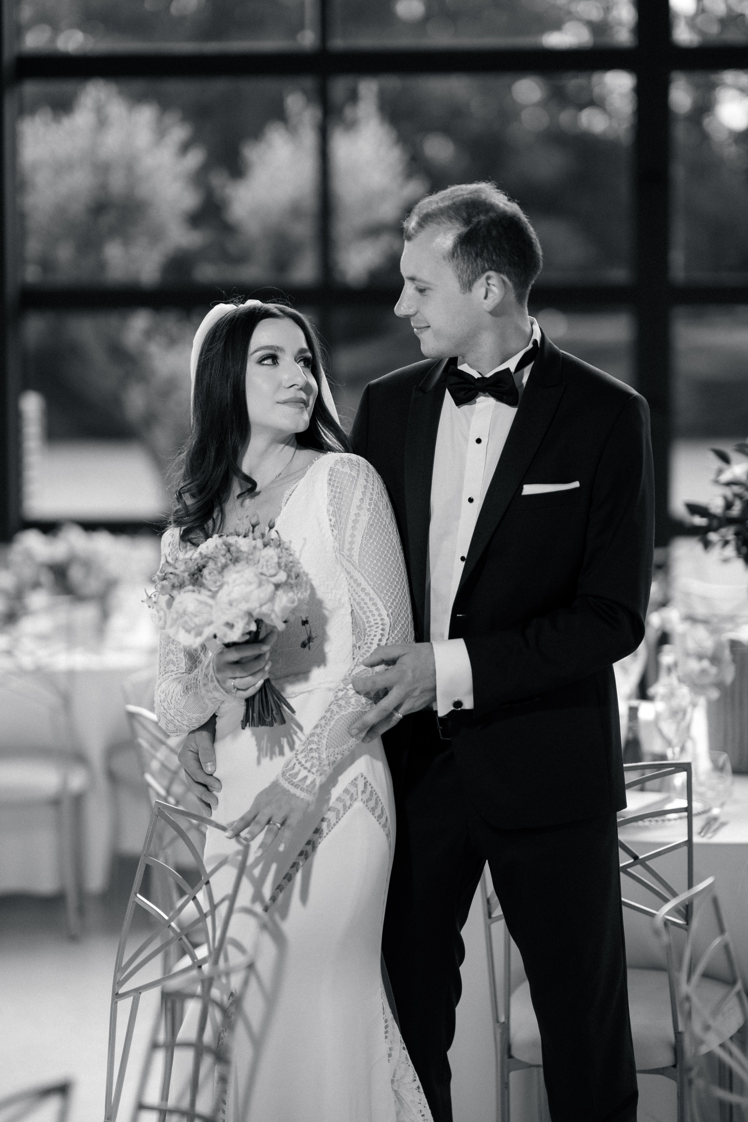 Elly & Andrew. Destination Wedding Photographer Alex Pasarelu