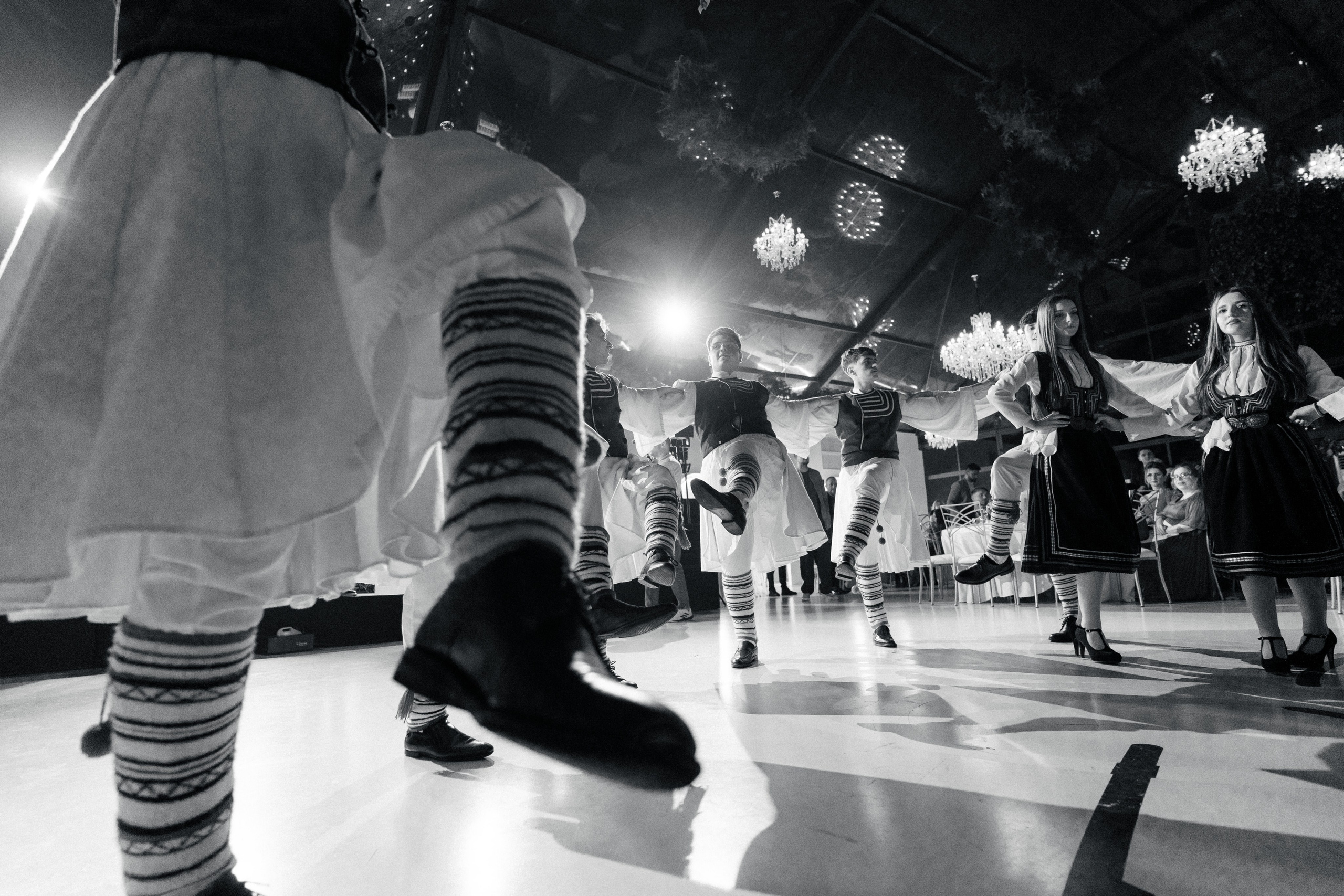 Elly & Andrew. Destination Wedding Photographer Alex Pasarelu