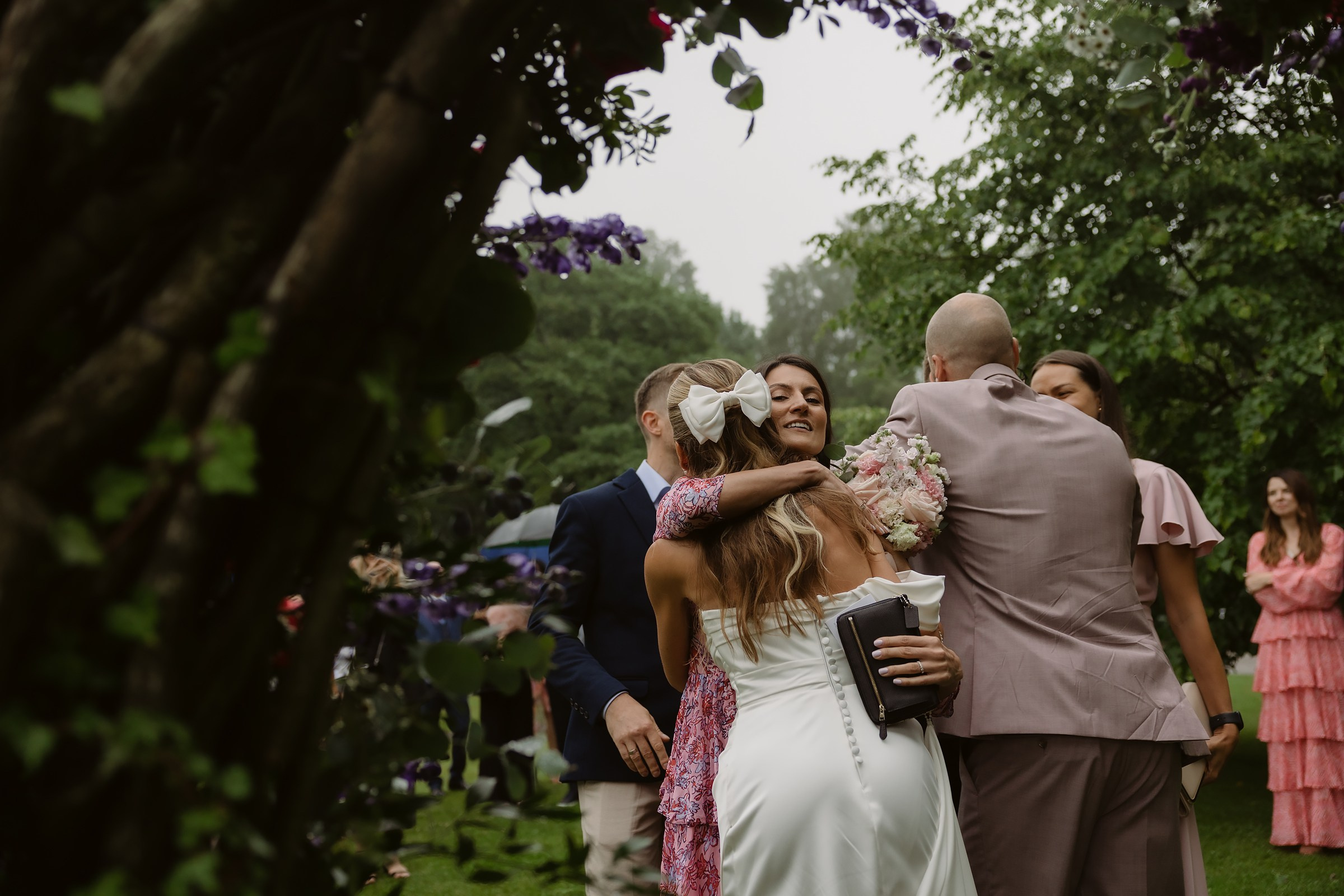 Justė ir Henrikas | Lietingos jaukios vestuvės Palangoje. Vestuvių ir šeimų fotografė Lena Bondarenko / belove photo