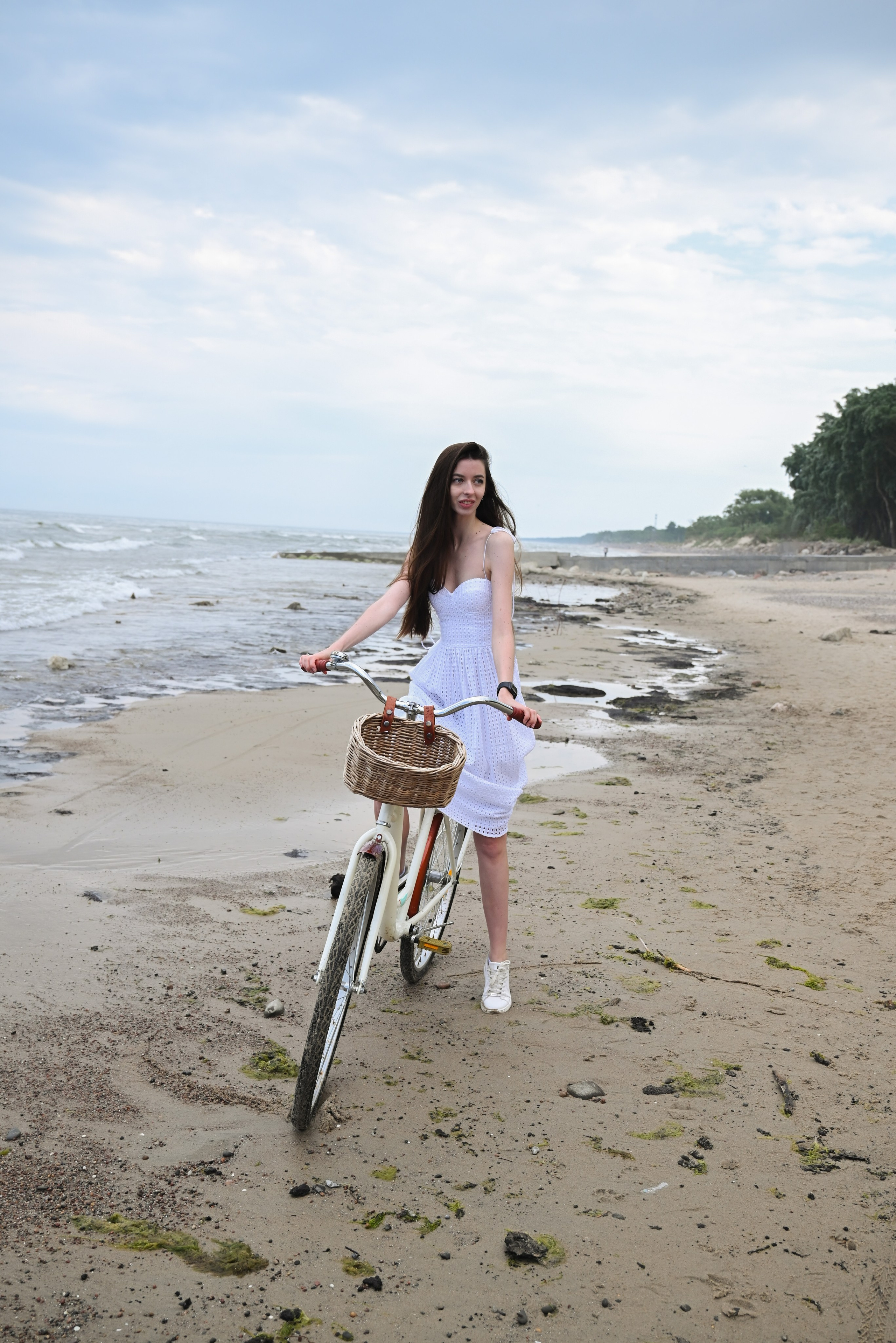 Love photography story on the riva of the see