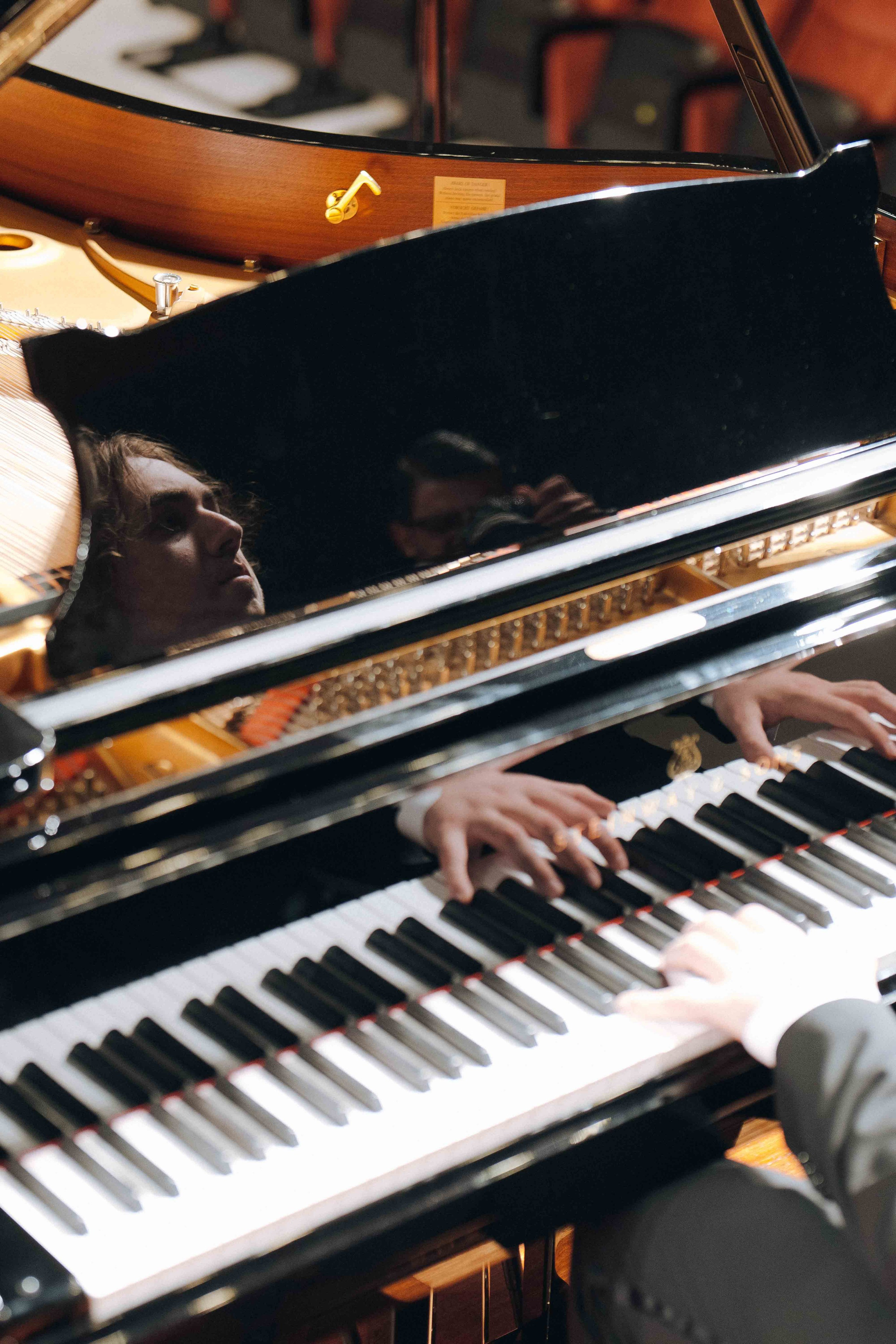 The Tchaikovsky Academic Grand Symphony Orchestra in Istanbul. Wedding&Event photographer Ismail Rzayev in Baku