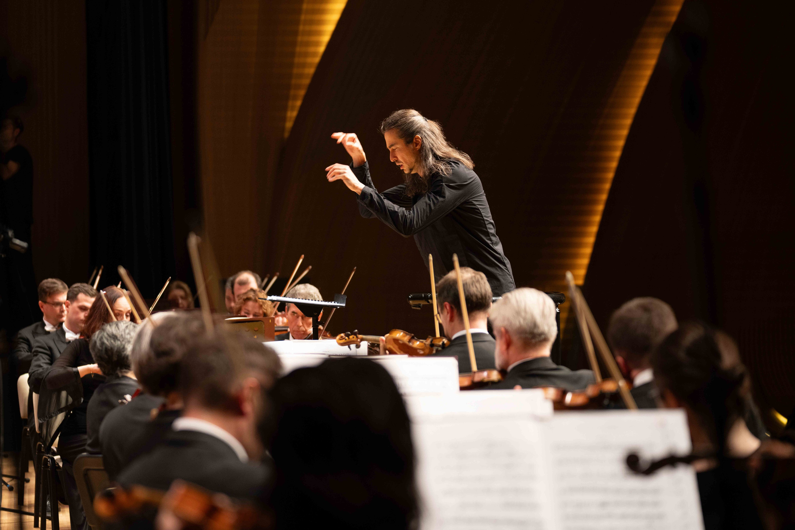 The Tchaikovsky Academic Grand Symphony Orchestra in Baku. Wedding&Event photographer Ismail Rzayev in Baku
