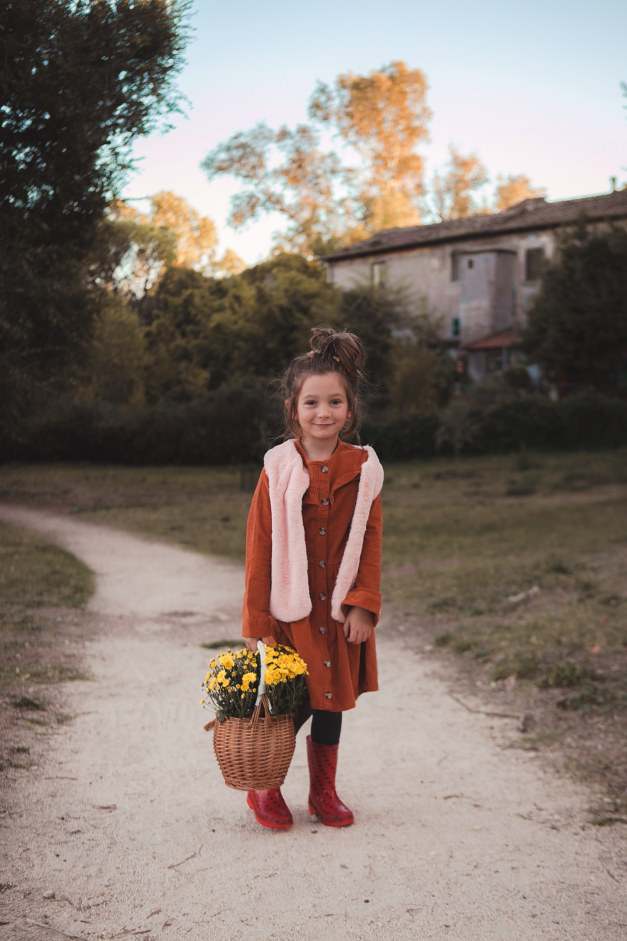 Autumn photoshooting. Professional photographer based in Rome